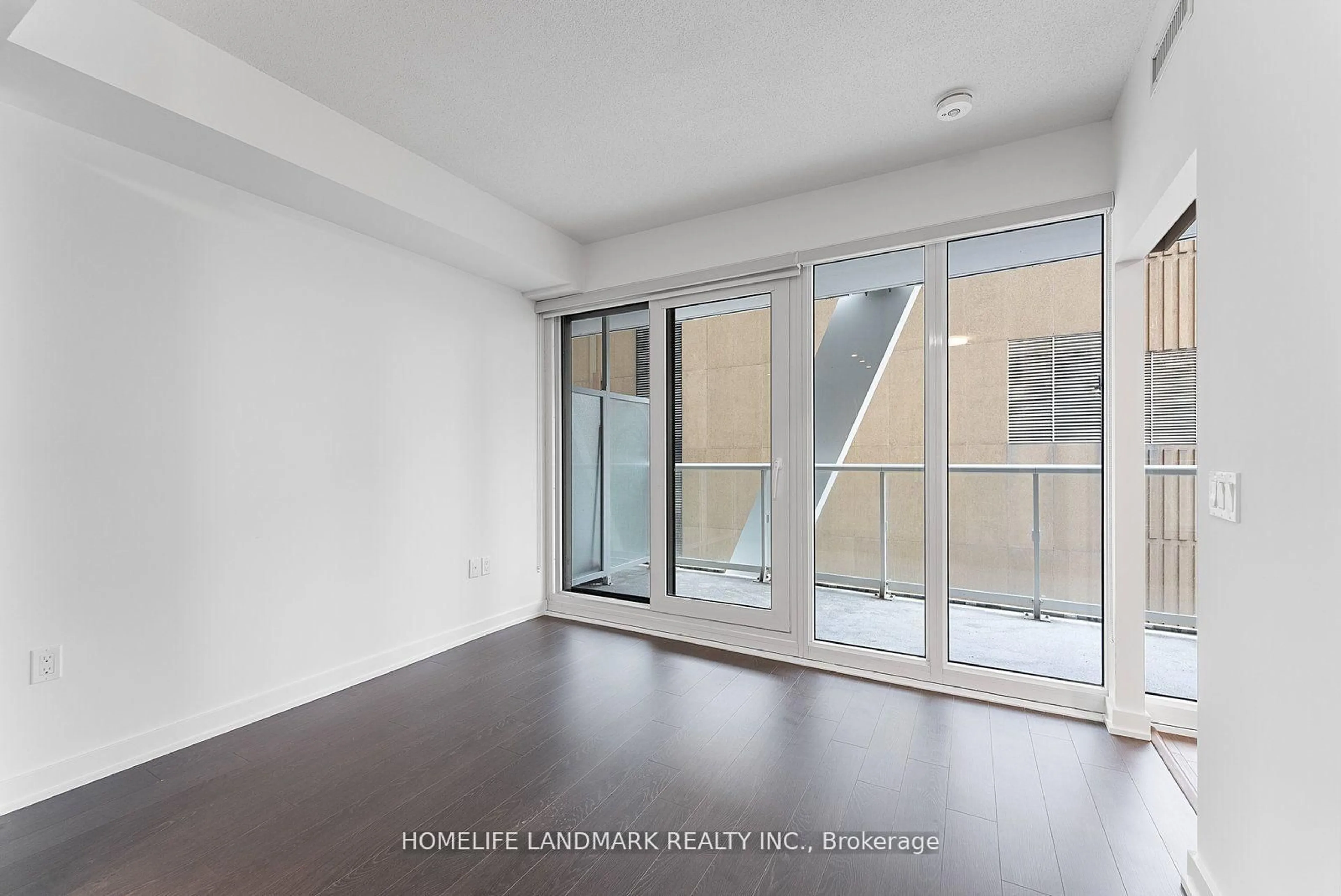 Unknown for 230 Simcoe St #1129, Toronto Ontario M5T 0G7