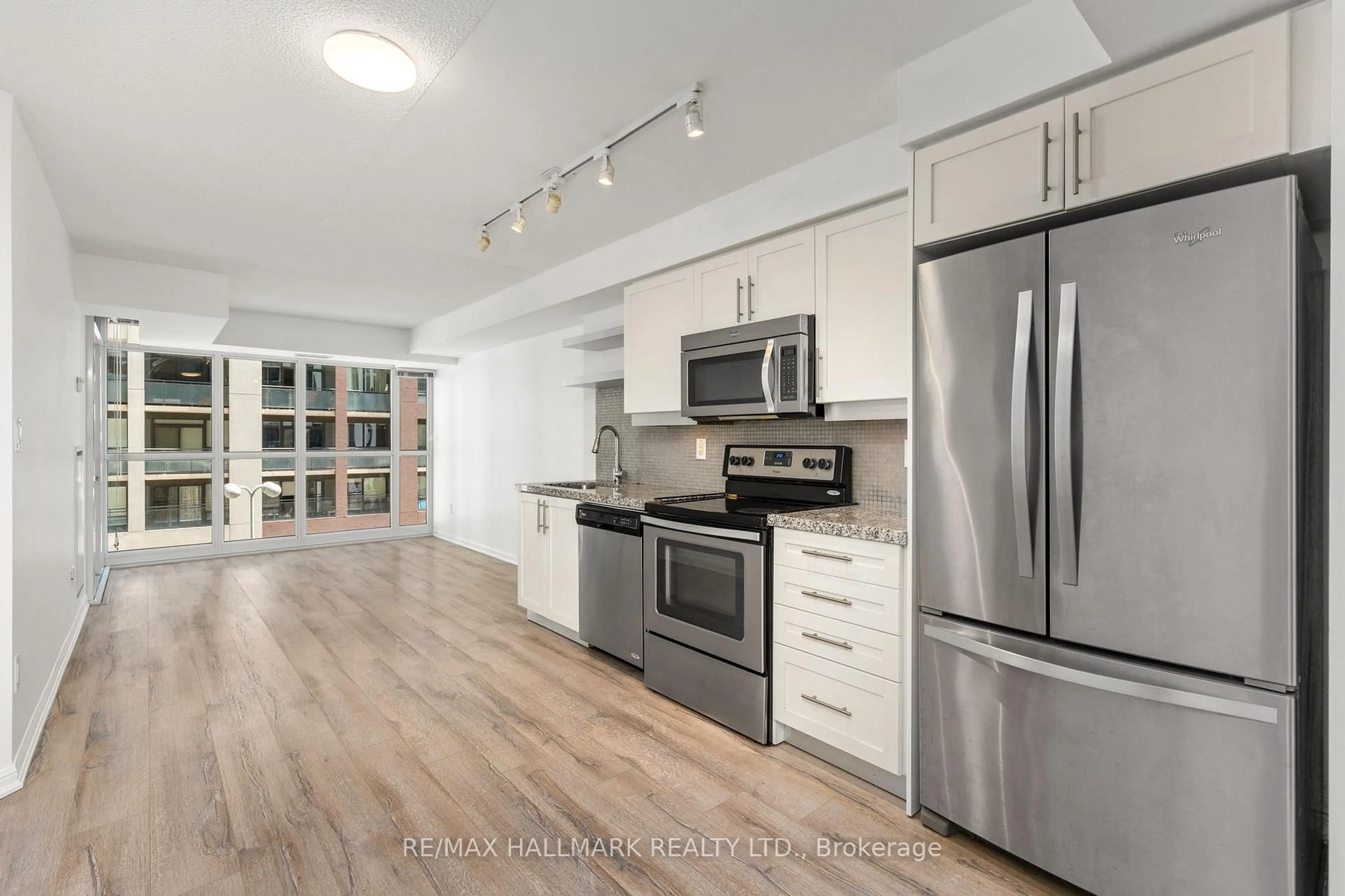 Open concept kitchen, unknown for 400 Adelaide St #502, Toronto Ontario M5A 4S3