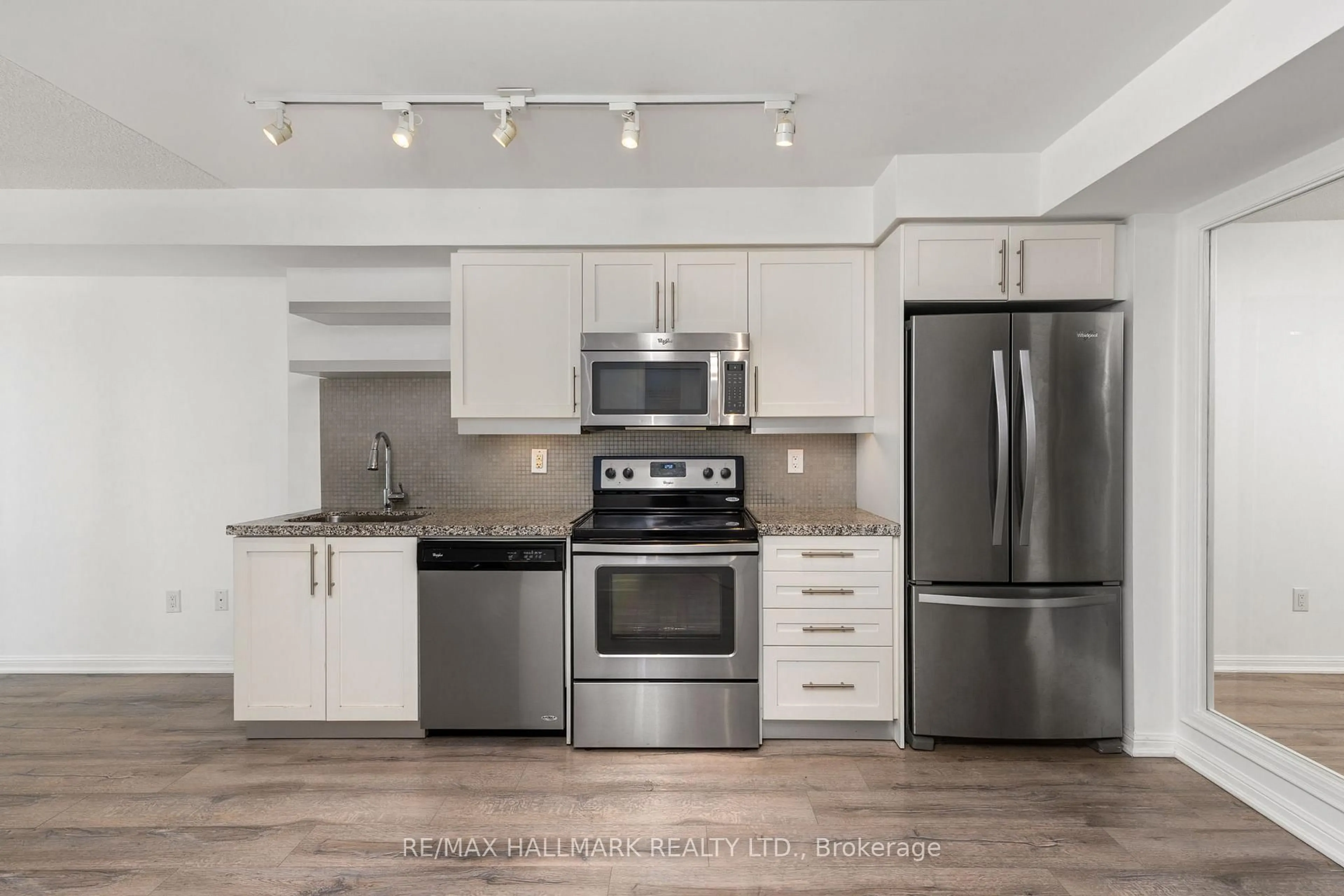 Open concept kitchen, unknown for 400 Adelaide St #502, Toronto Ontario M5A 4S3