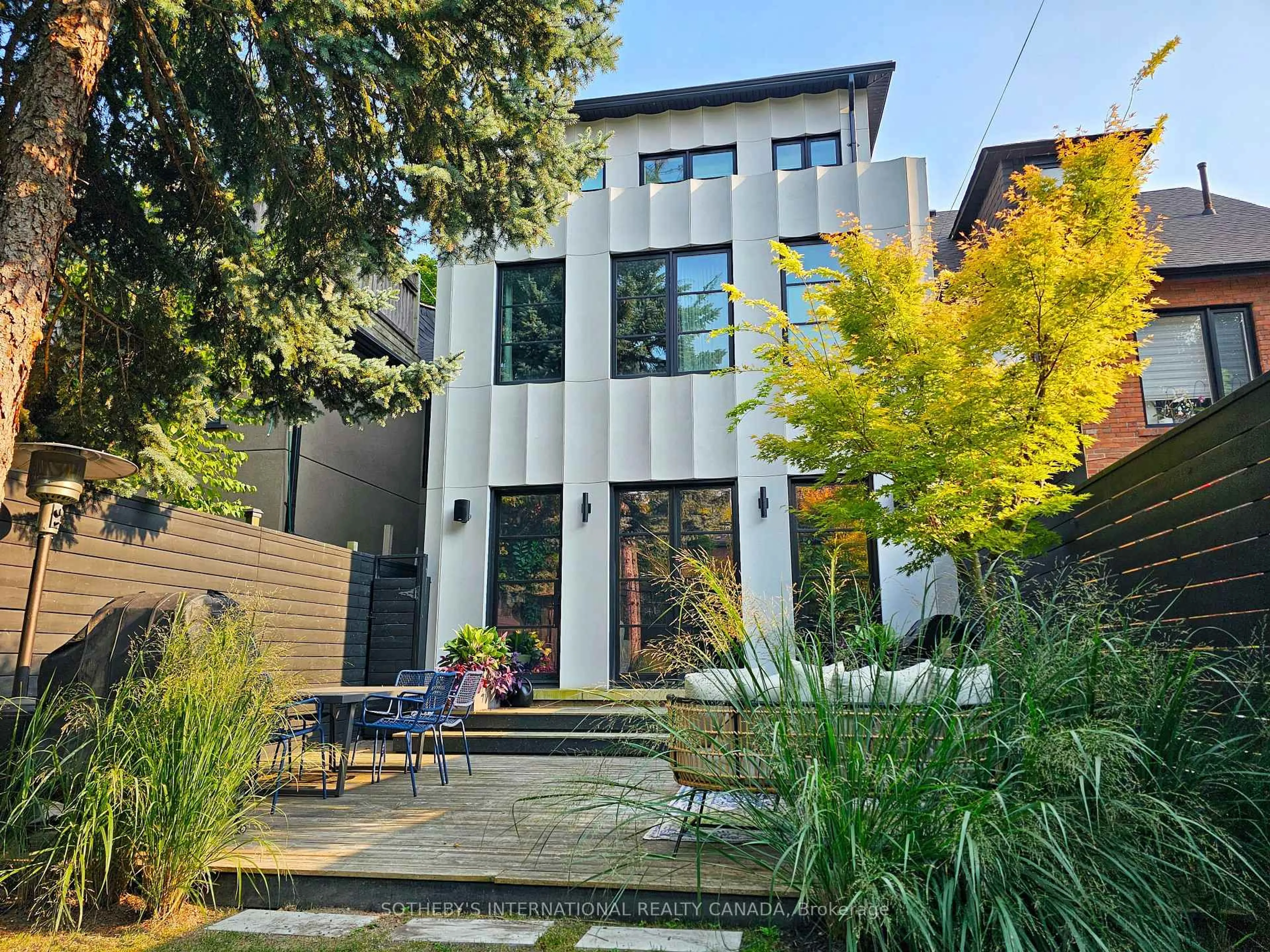 Home with brick exterior material, street for 122 MacPherson Ave, Toronto Ontario M5R 1W8
