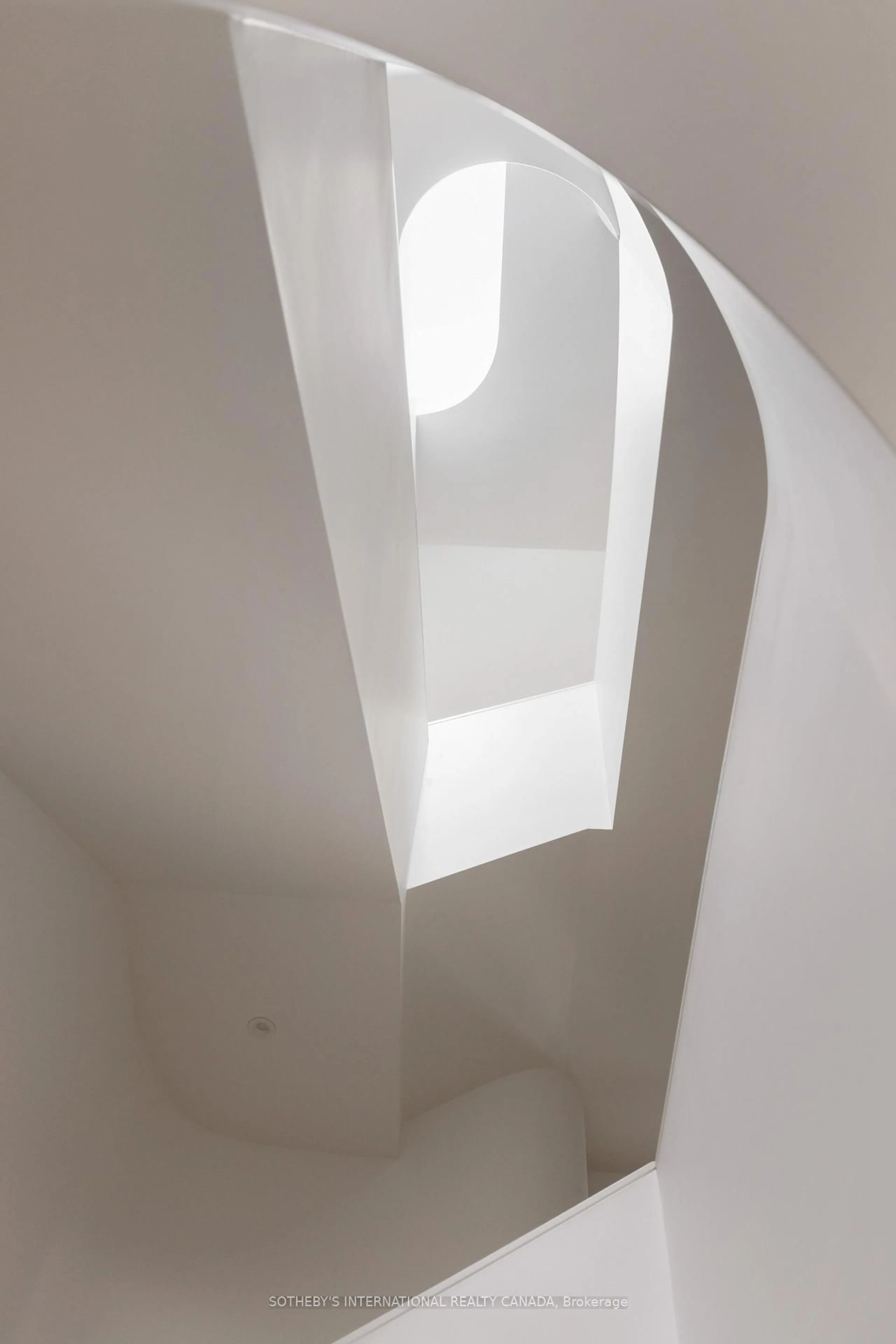 Stairs for 122 MacPherson Ave, Toronto Ontario M5R 1W8