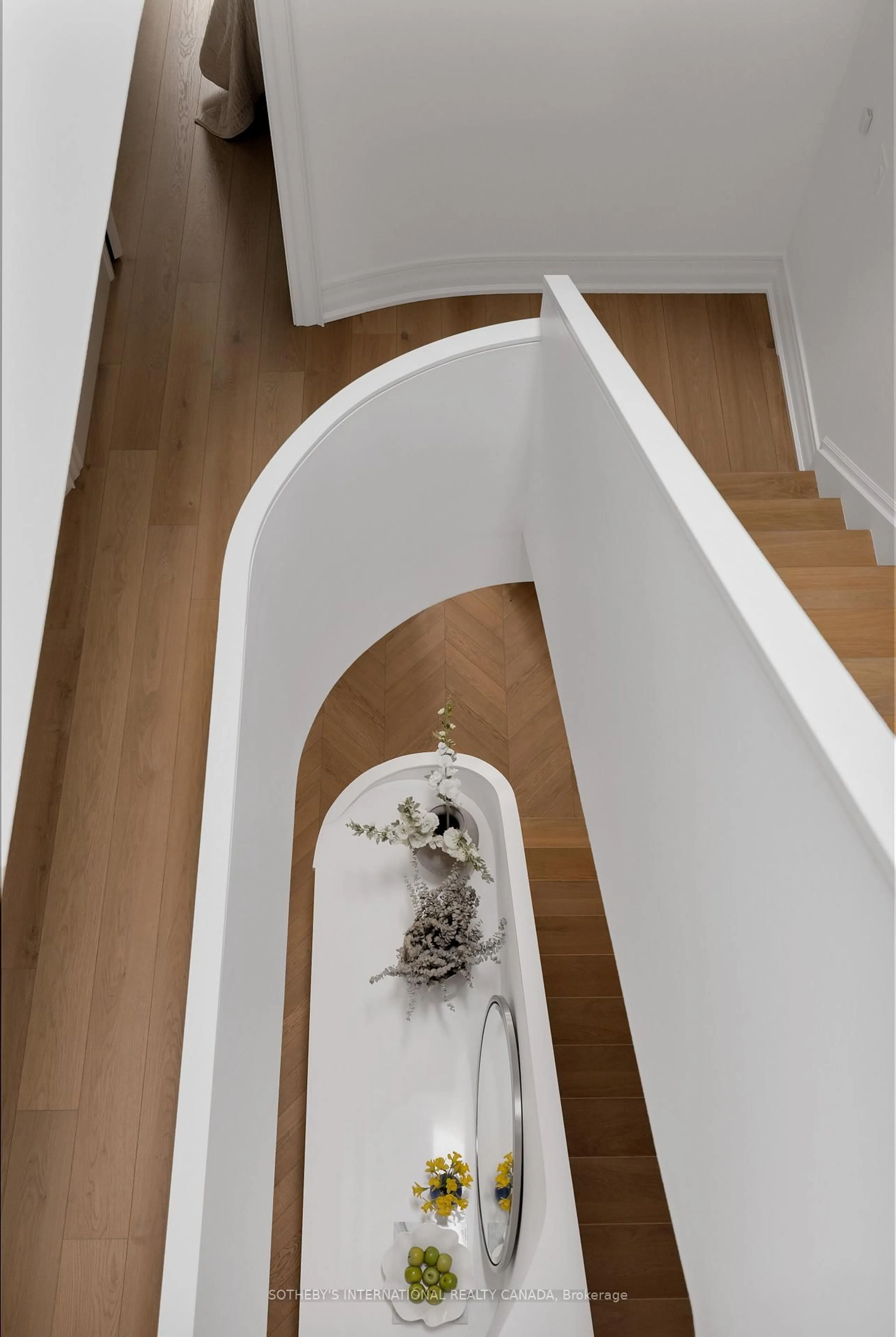 Stairs for 122 MacPherson Ave, Toronto Ontario M5R 1W8