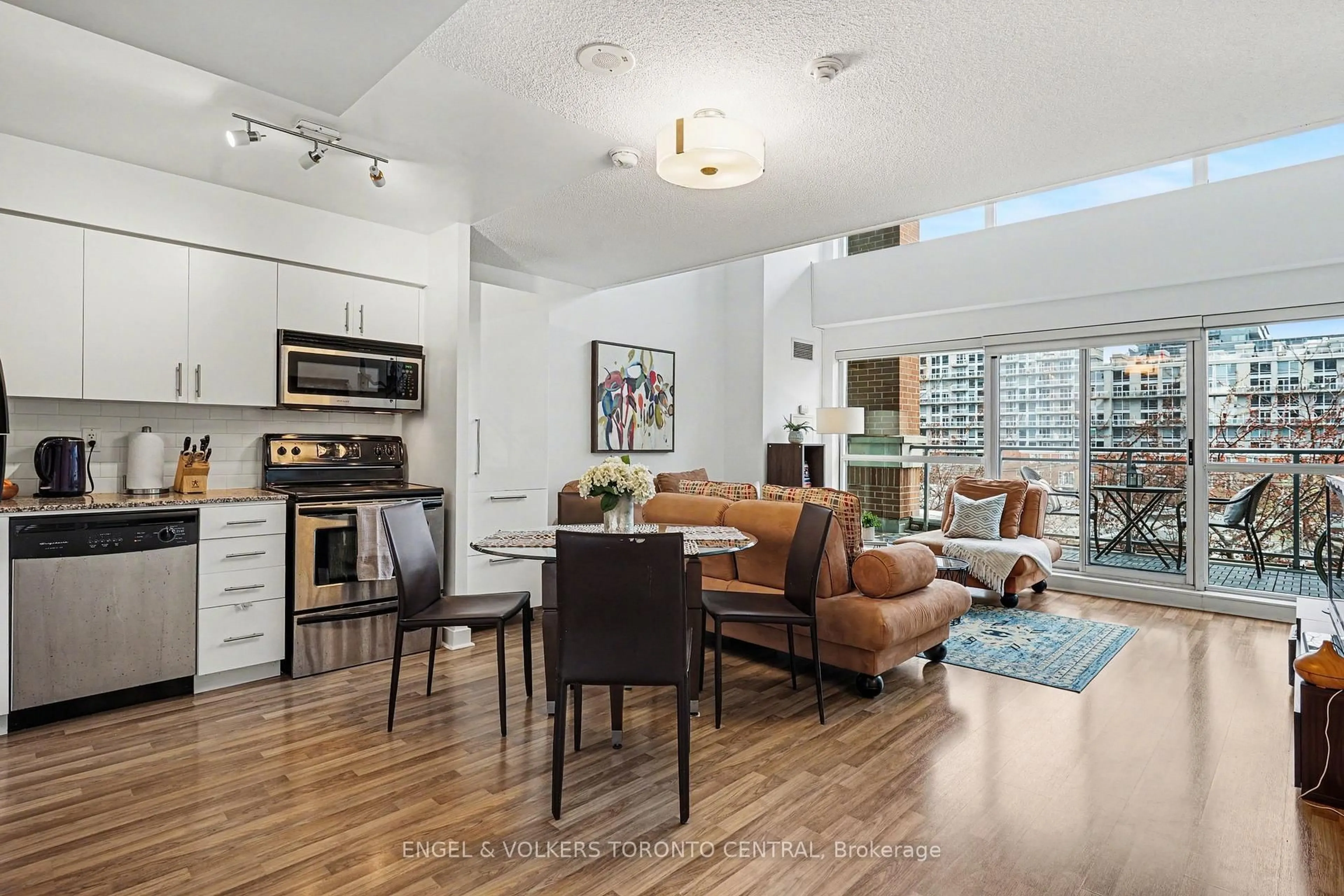 Open concept kitchen, unknown for 80 Western Battery Rd #207, Toronto Ontario M6K 3S1