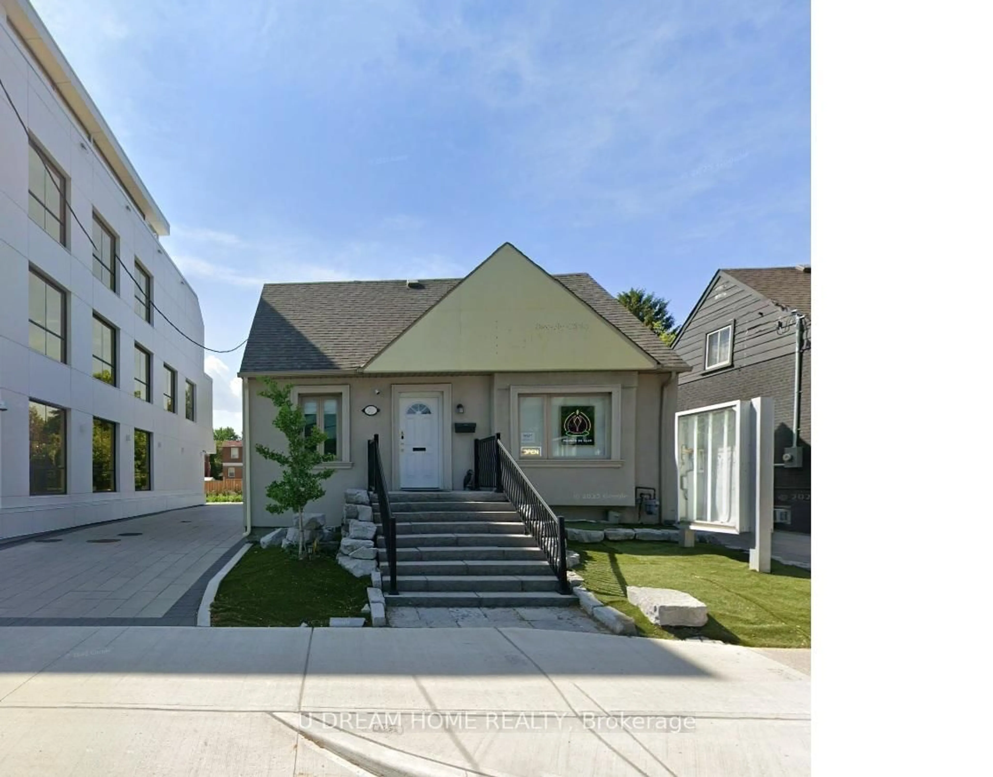 Home with vinyl exterior material, street for 99 Sheppard Ave, Toronto Ontario M2N 3A3