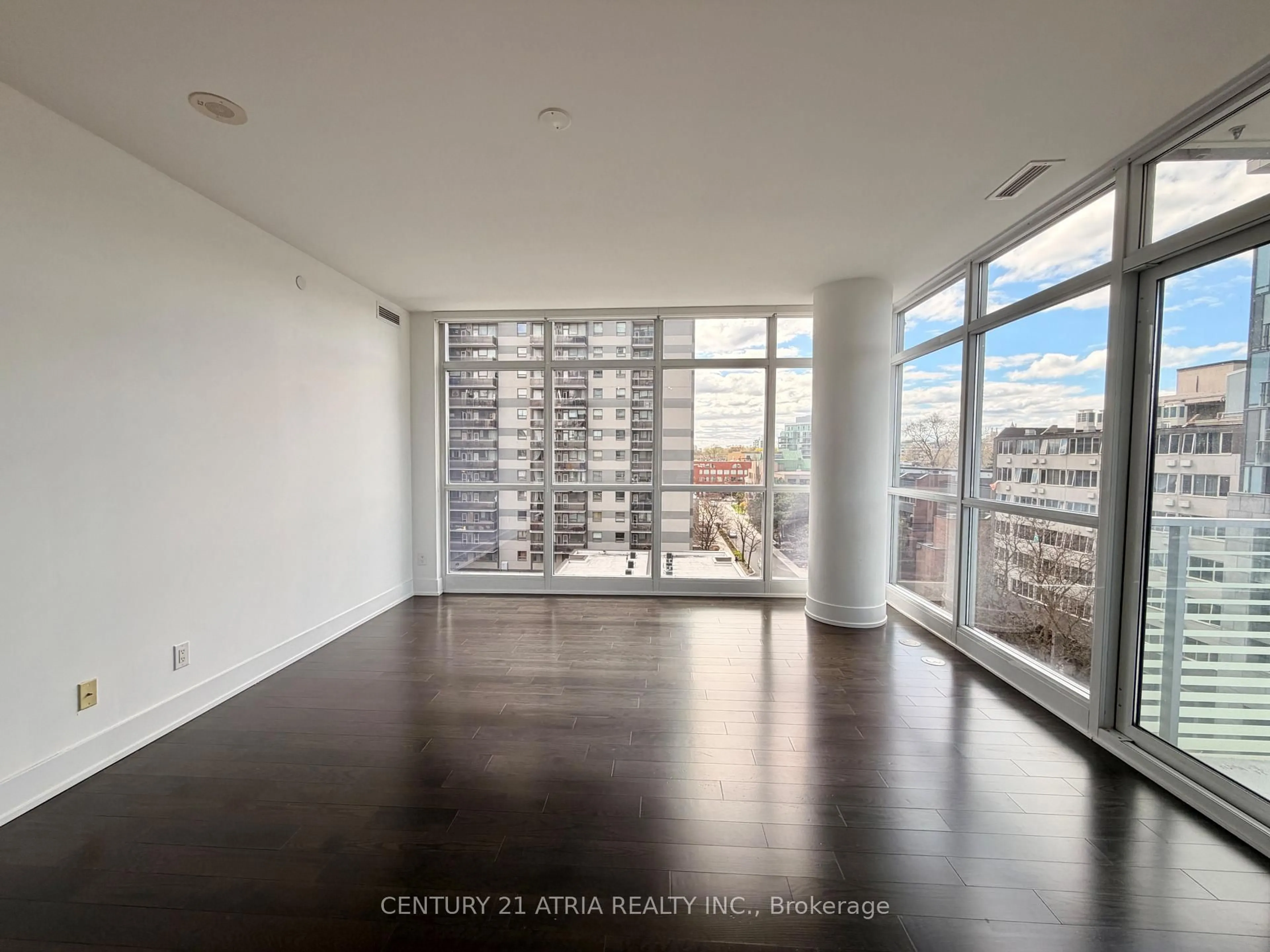 A pic of a room for 170 Avenue Rd #506, Toronto Ontario M5R 0A4