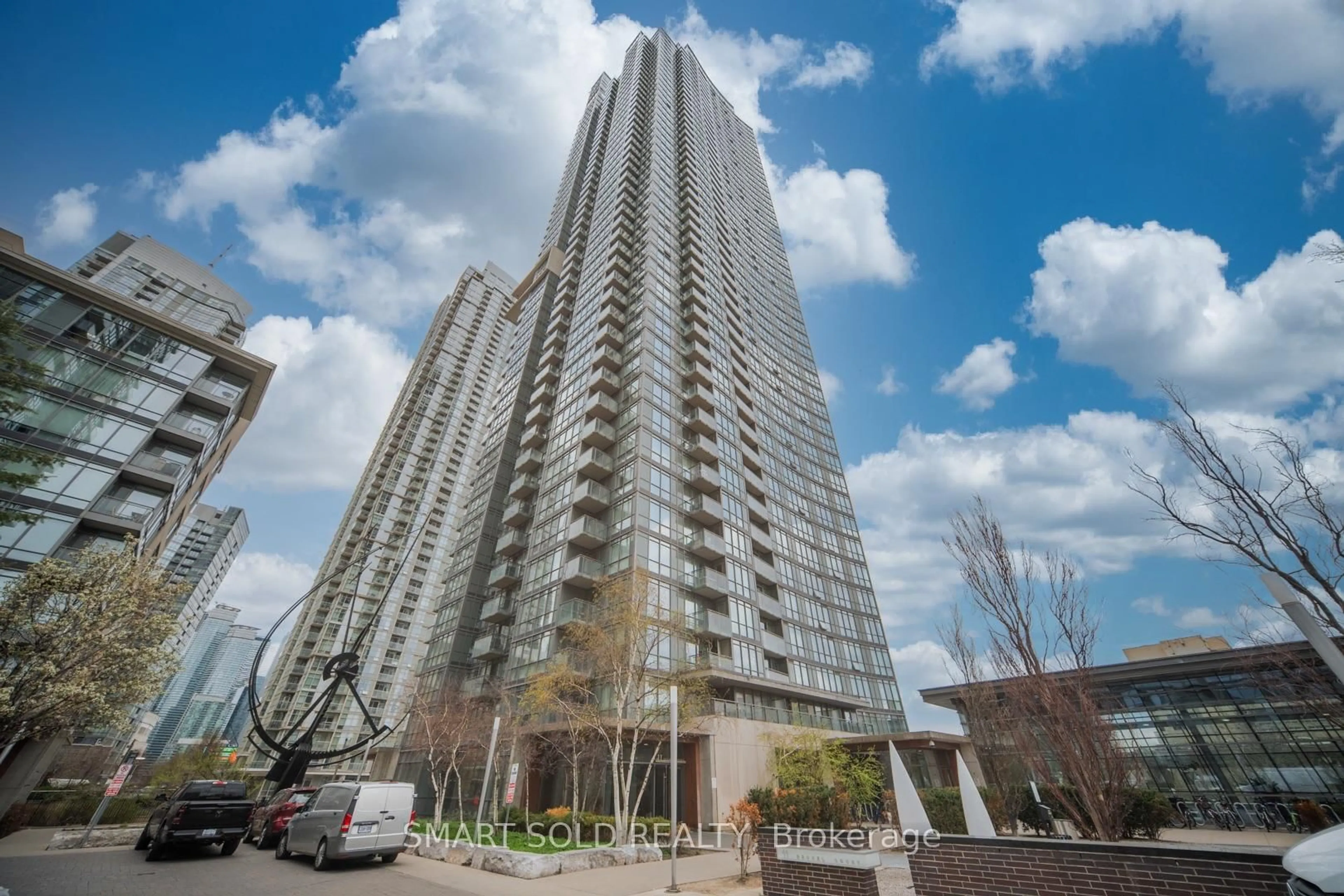 Patio, unknown for 11 Brunel Crt #2606, Toronto Ontario M5V 3Y3