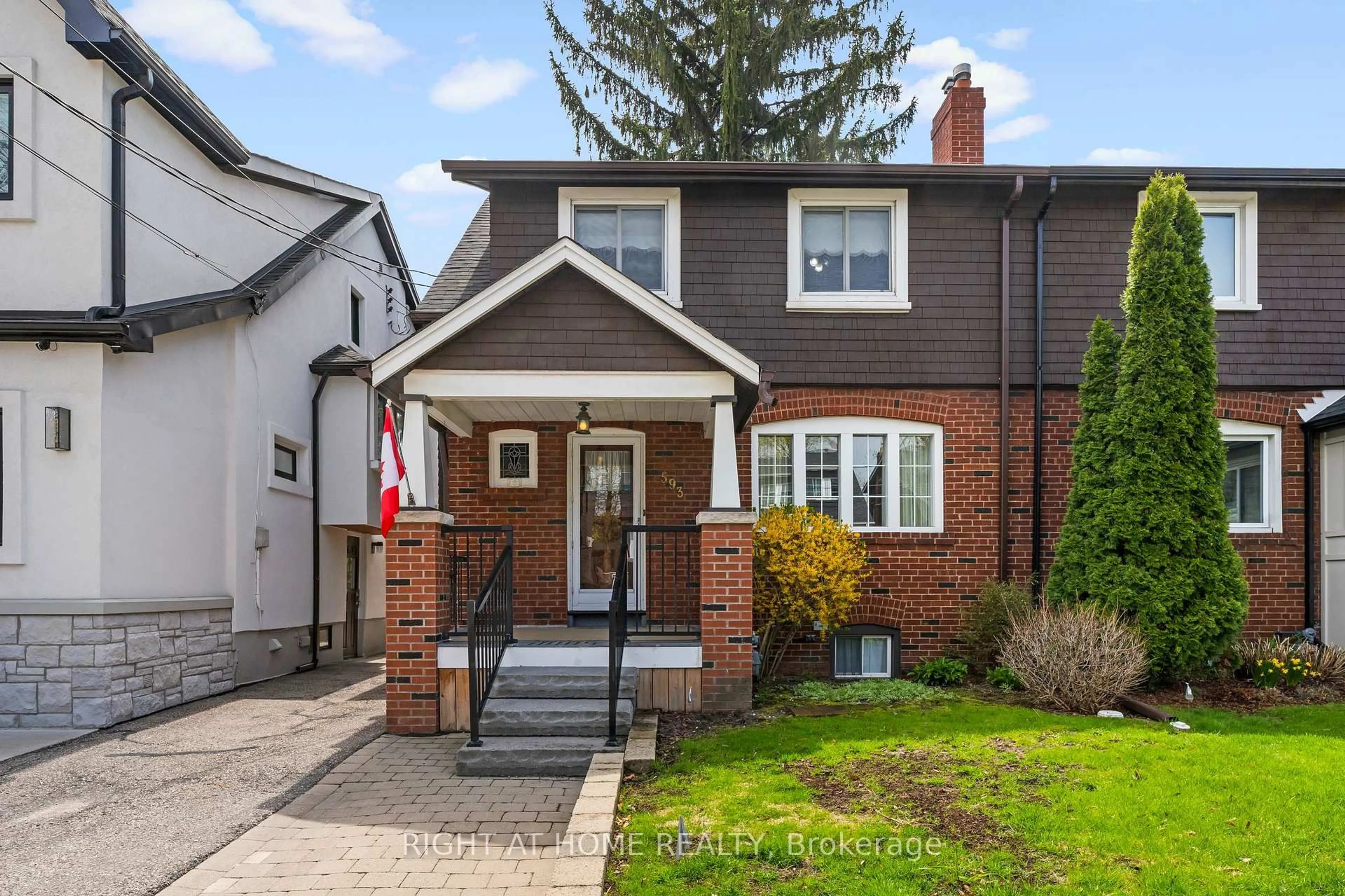 Home with brick exterior material, street for 593 Millwood Rd, Toronto Ontario M4S 1K7