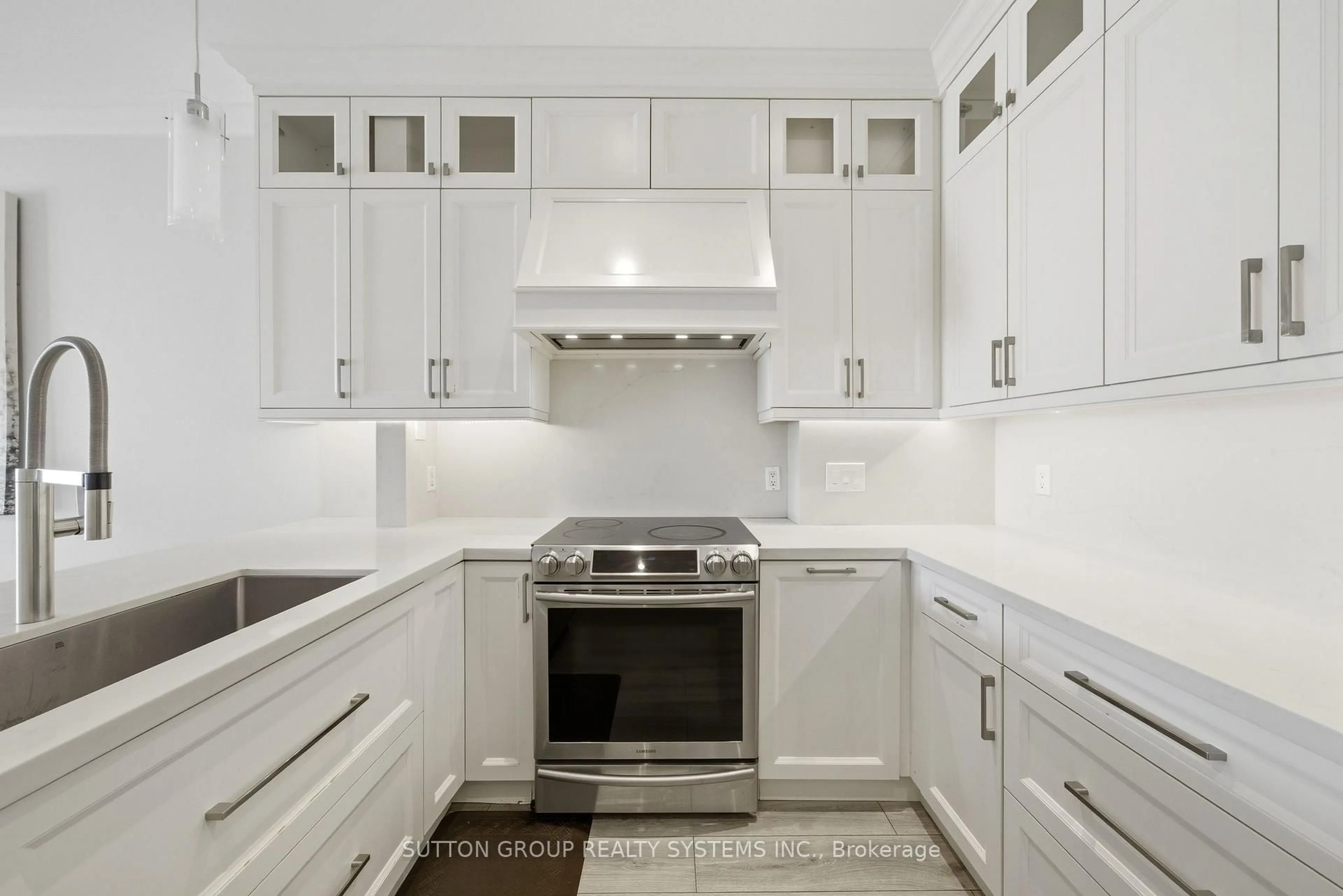 Contemporary kitchen, ceramic/tile floor for 25 The Esplanade #3015, Toronto Ontario M5E 1W5