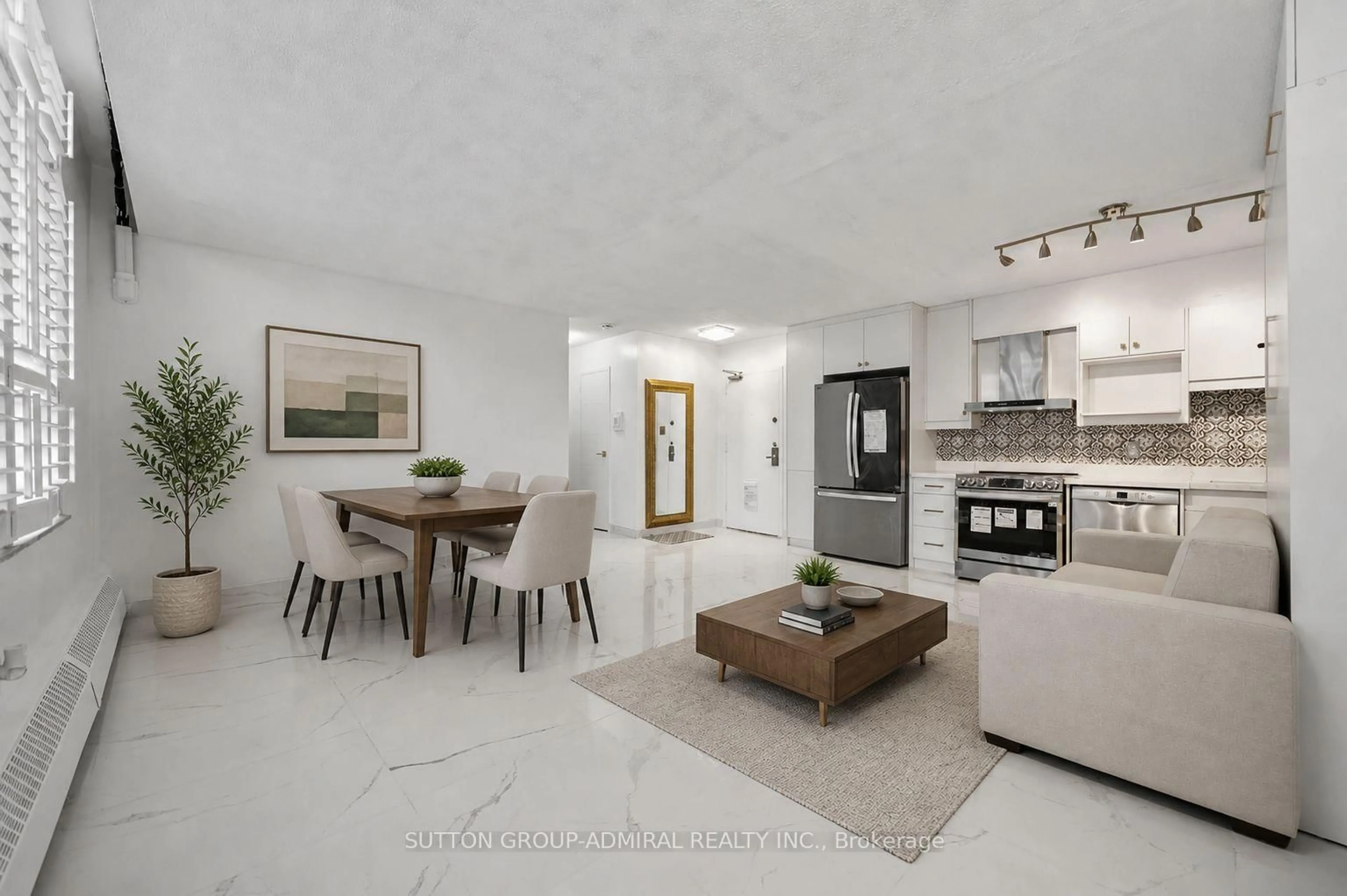 Open concept kitchen, ceramic/tile floor for 5 Parkway Forest Dr #G8, Toronto Ontario M2J 1L2