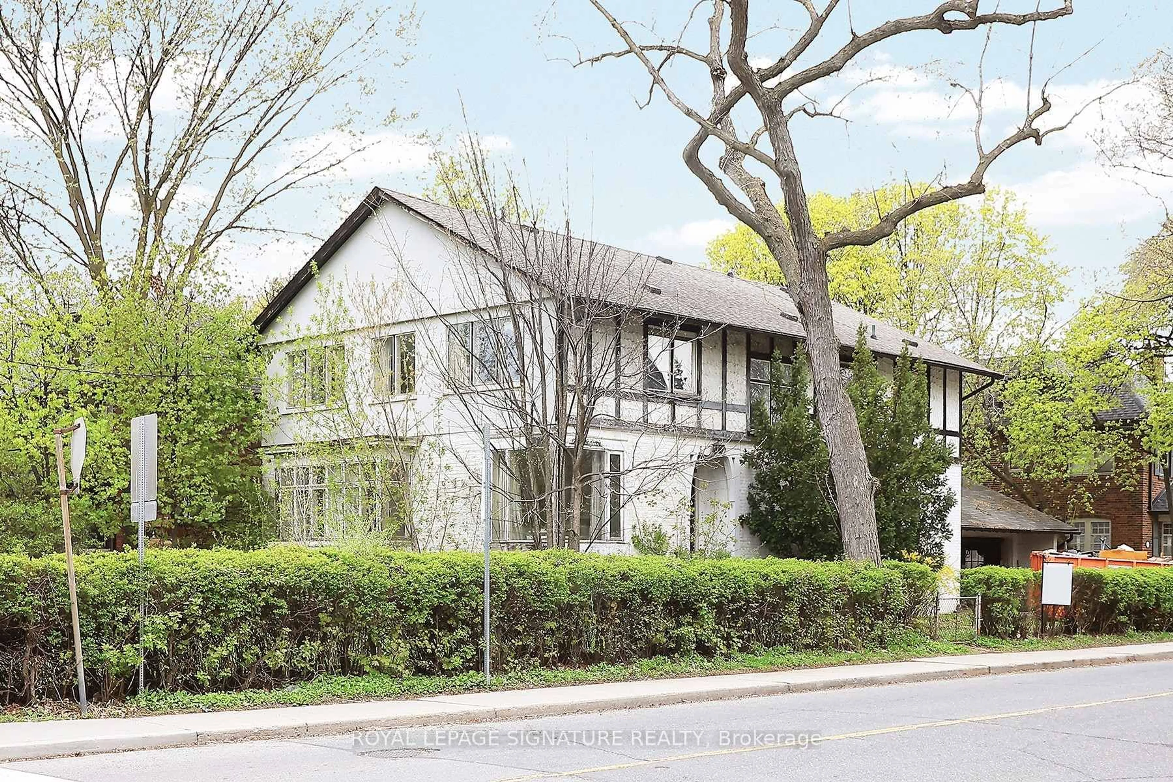 Home with brick exterior material, street for 170 Glengrove Ave, Toronto Ontario M4R 1P3