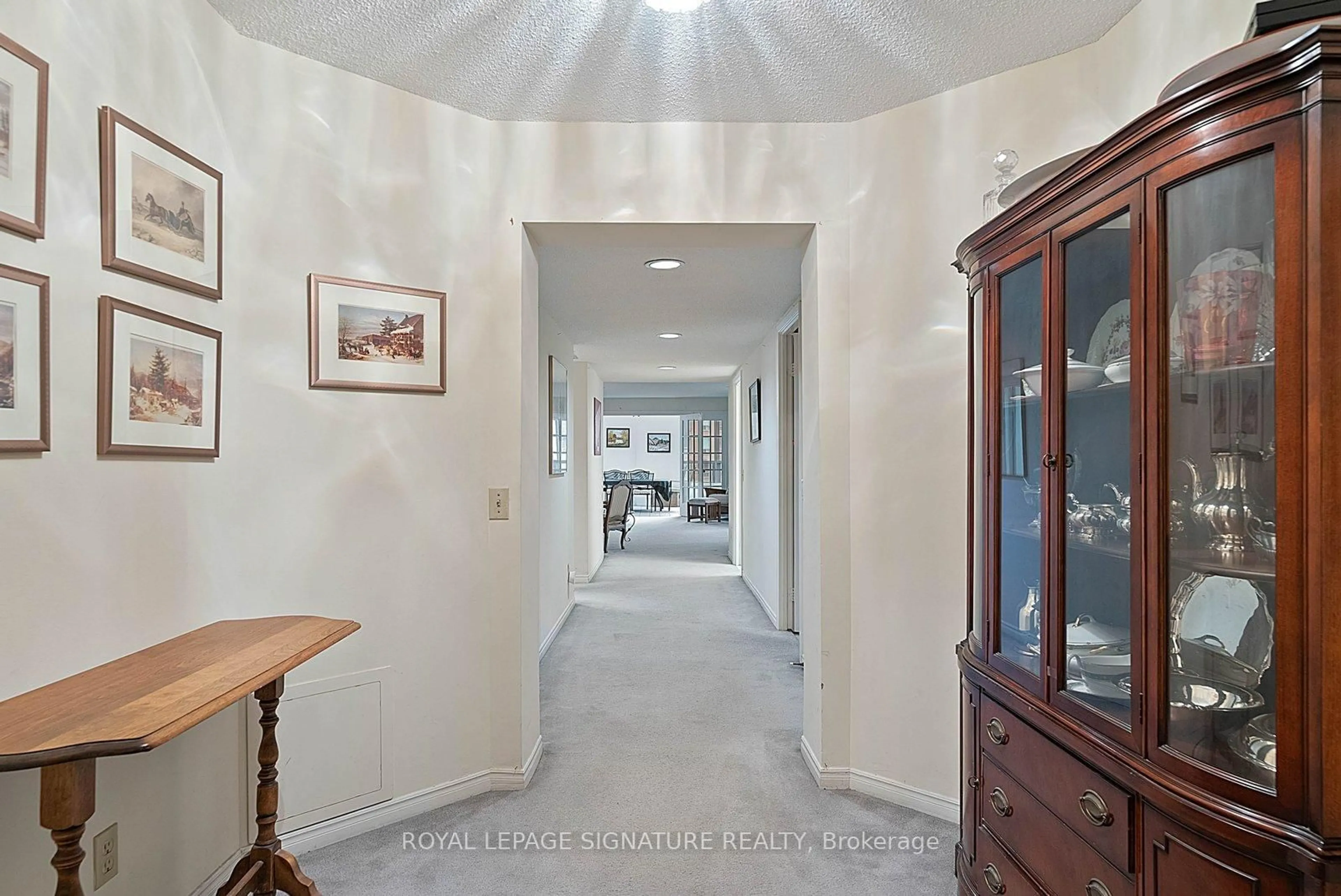 Indoor foyer for 25 George St #503, Toronto Ontario M5A 4L8