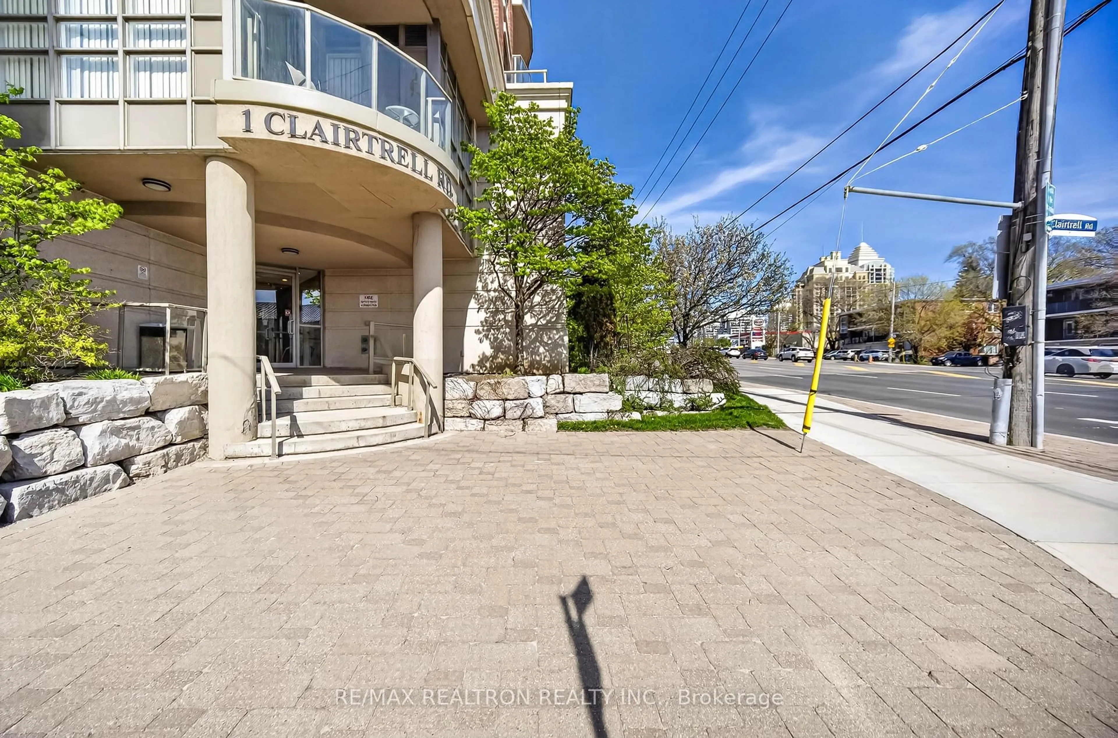 Unknown for 1 Clairtrell Rd #205, Toronto Ontario M2N 7H5