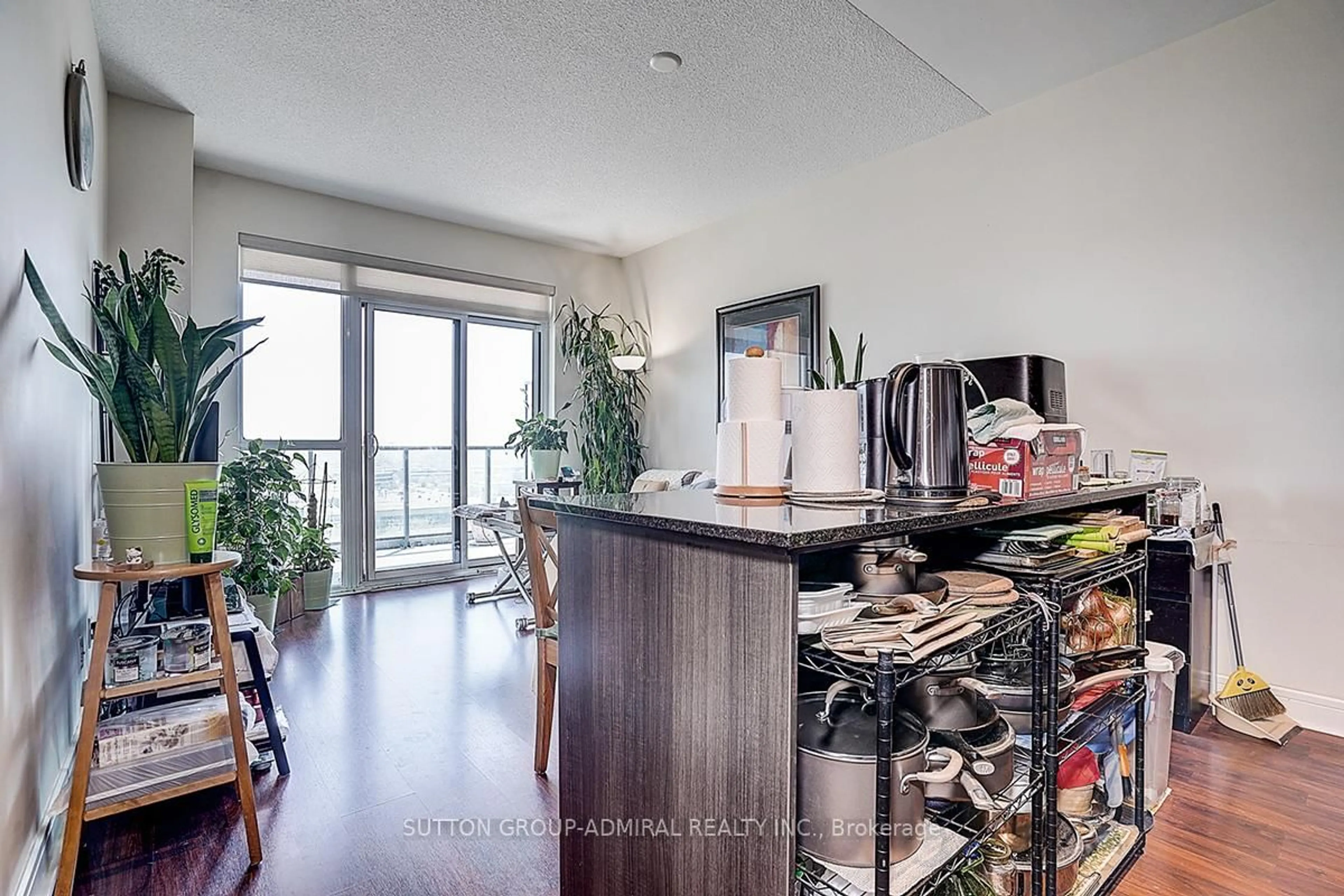 Unknown for 35 Brian Peck Cres #1413, Toronto Ontario M4G 0A5