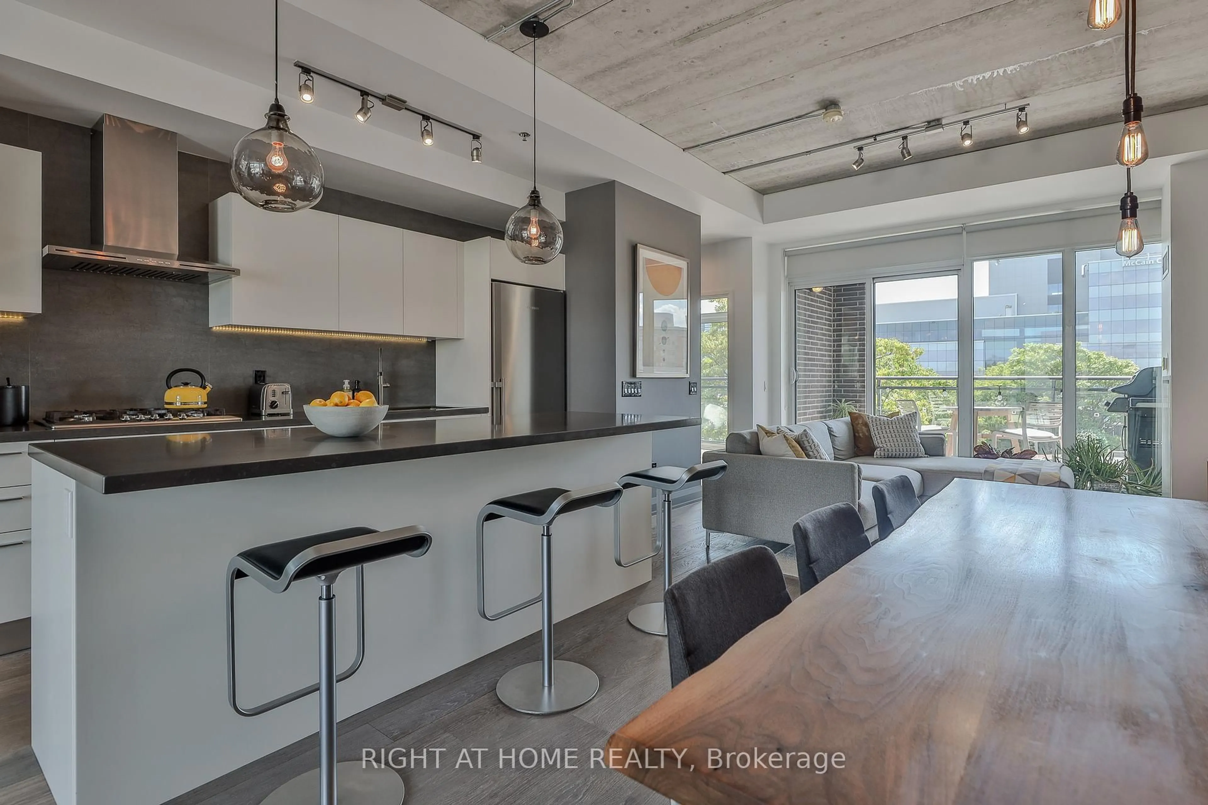 Open concept kitchen, unknown for 41 Ossington Ave #405, Toronto Ontario M6J 2Y9