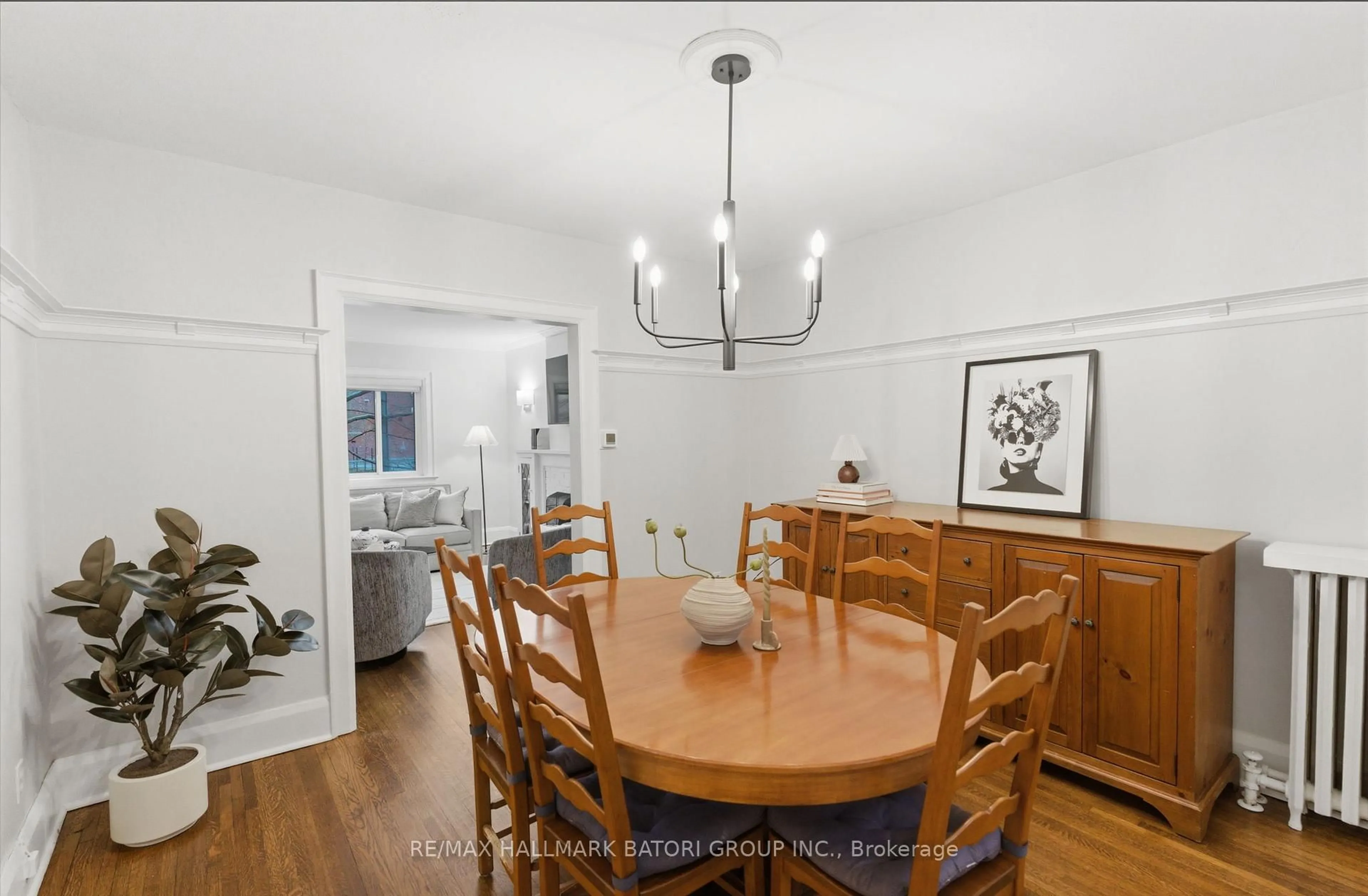 Dining room, wood/laminate floor for 197 Greer Rd, Toronto Ontario M5M 3N4
