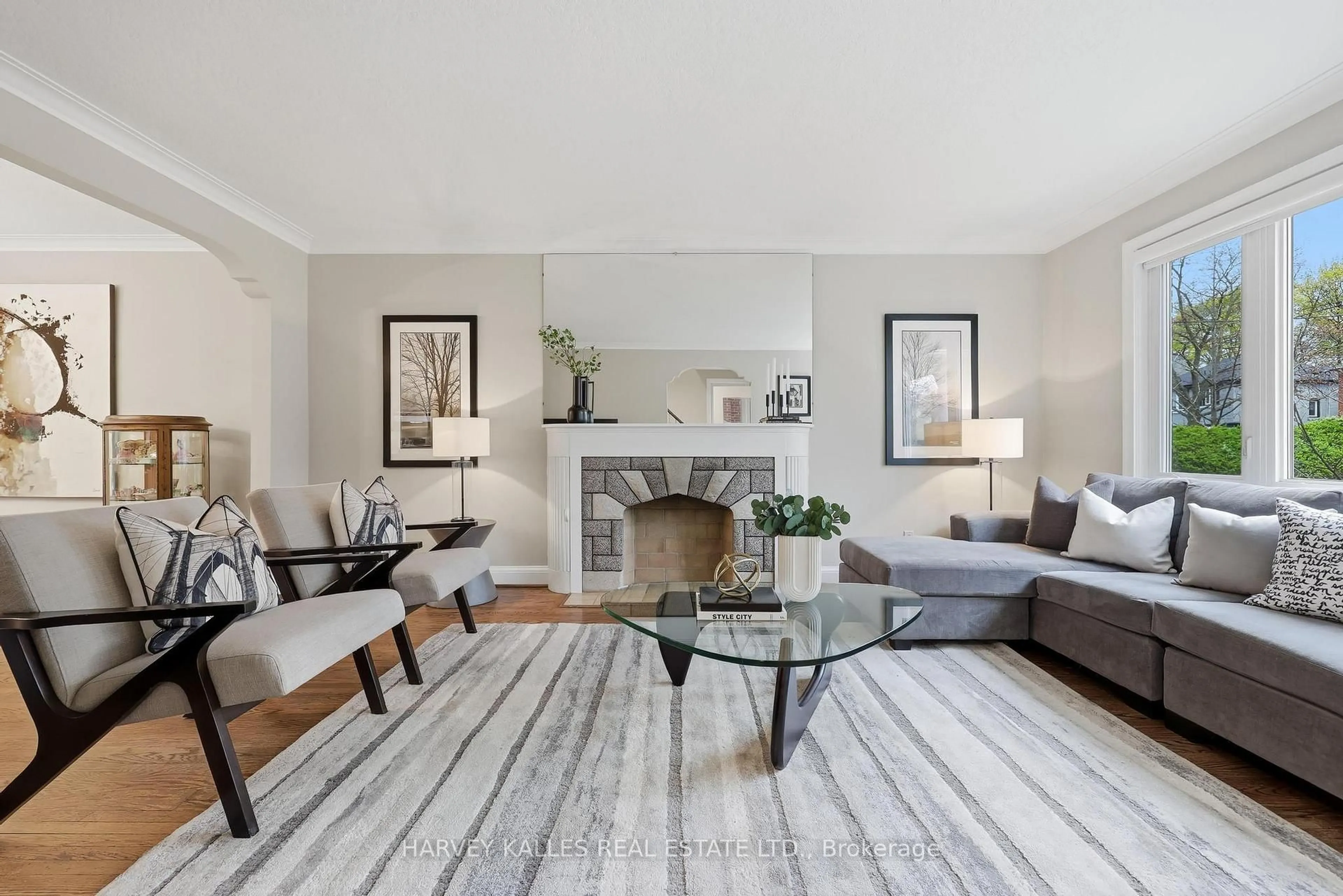 Living room with furniture, unknown for 41 Romney Rd, Toronto Ontario M3H 1H4
