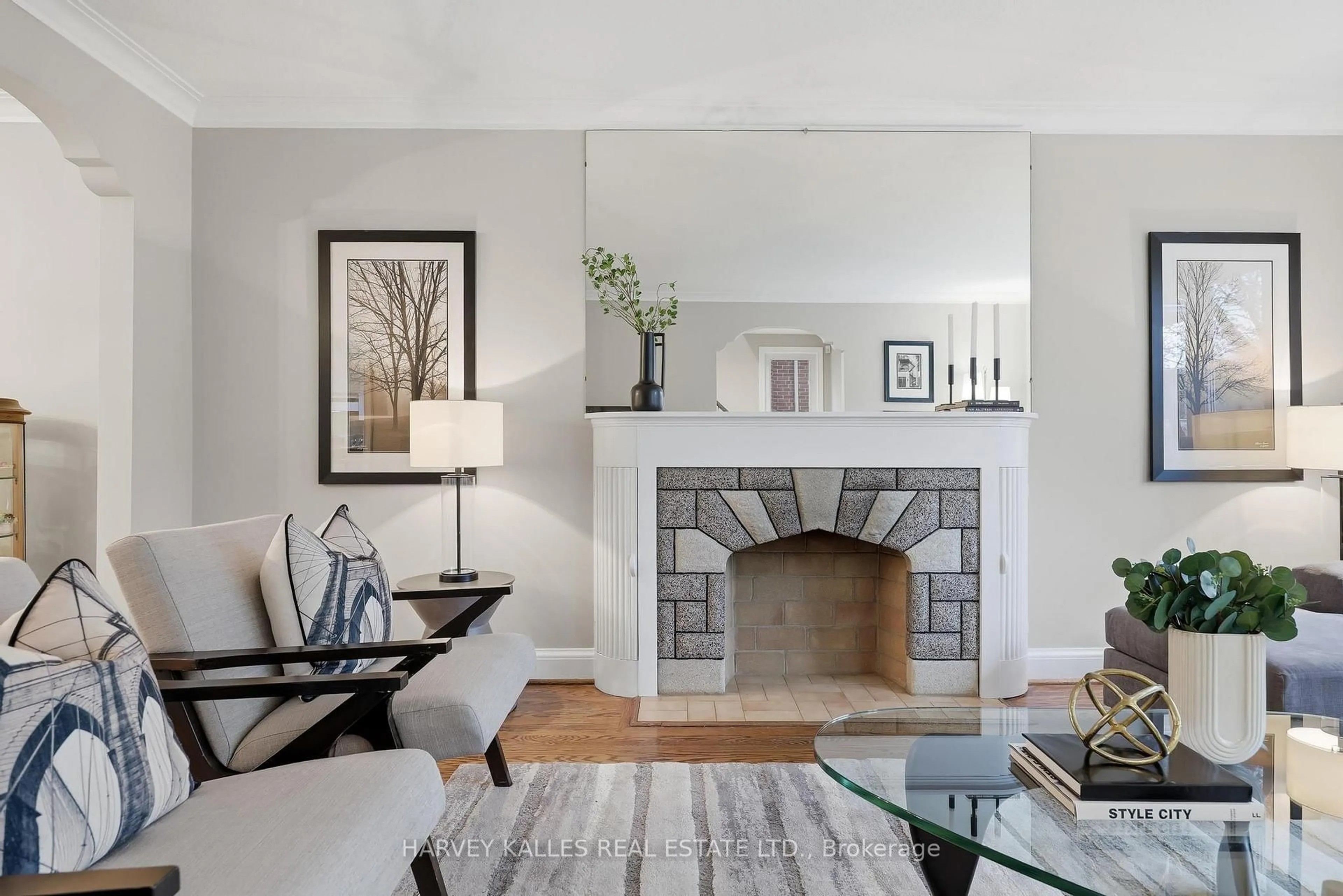 Living room with furniture, unknown for 41 Romney Rd, Toronto Ontario M3H 1H4