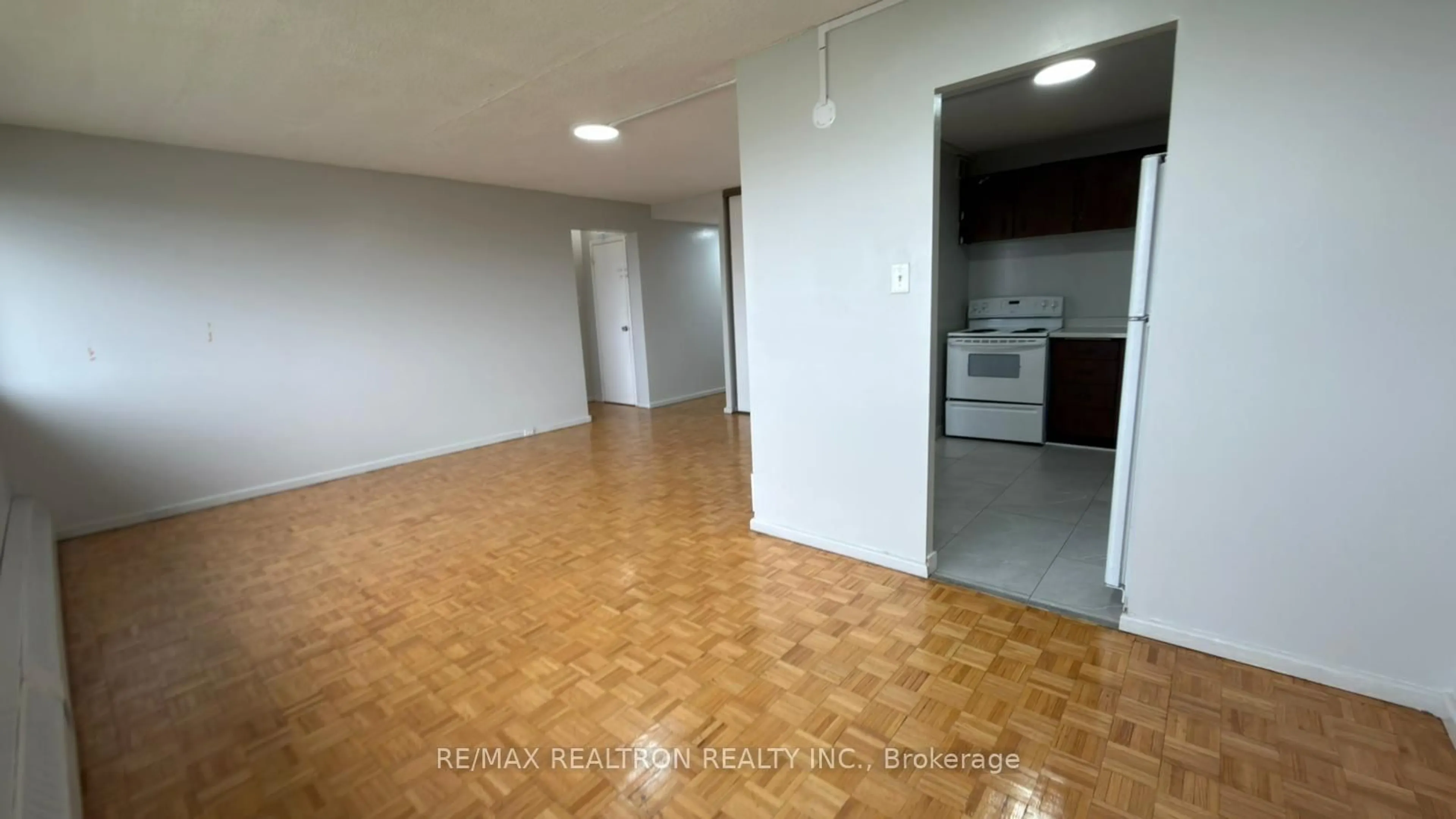 A pic of a room for 735 Don Mills Rd #1508, Toronto Ontario M3C 1S9