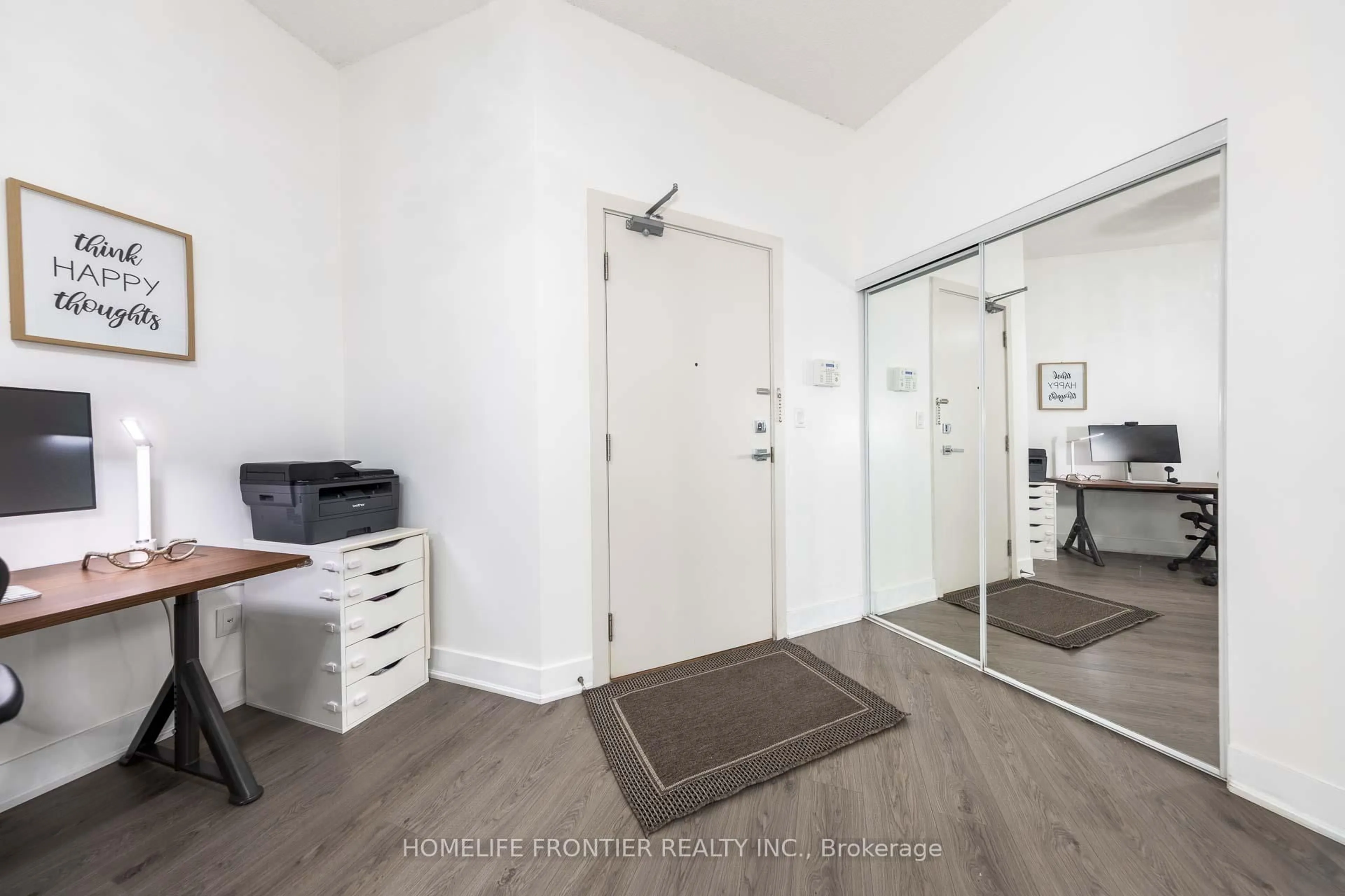 Indoor entryway for 99 The Donway #222, Toronto Ontario M3C 0N8