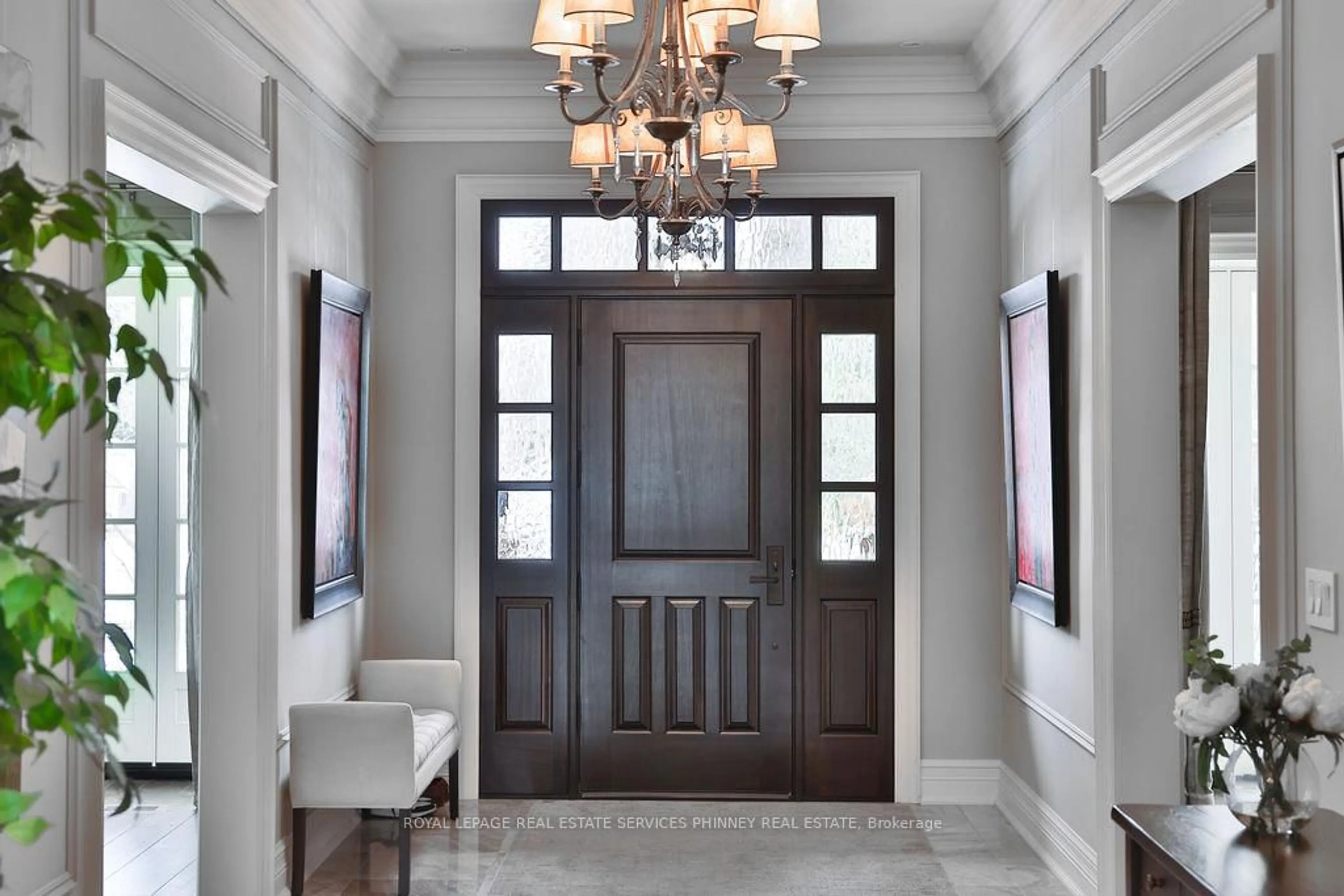 Indoor entryway for 20 Cluny Dr, Toronto Ontario M4W 2P7