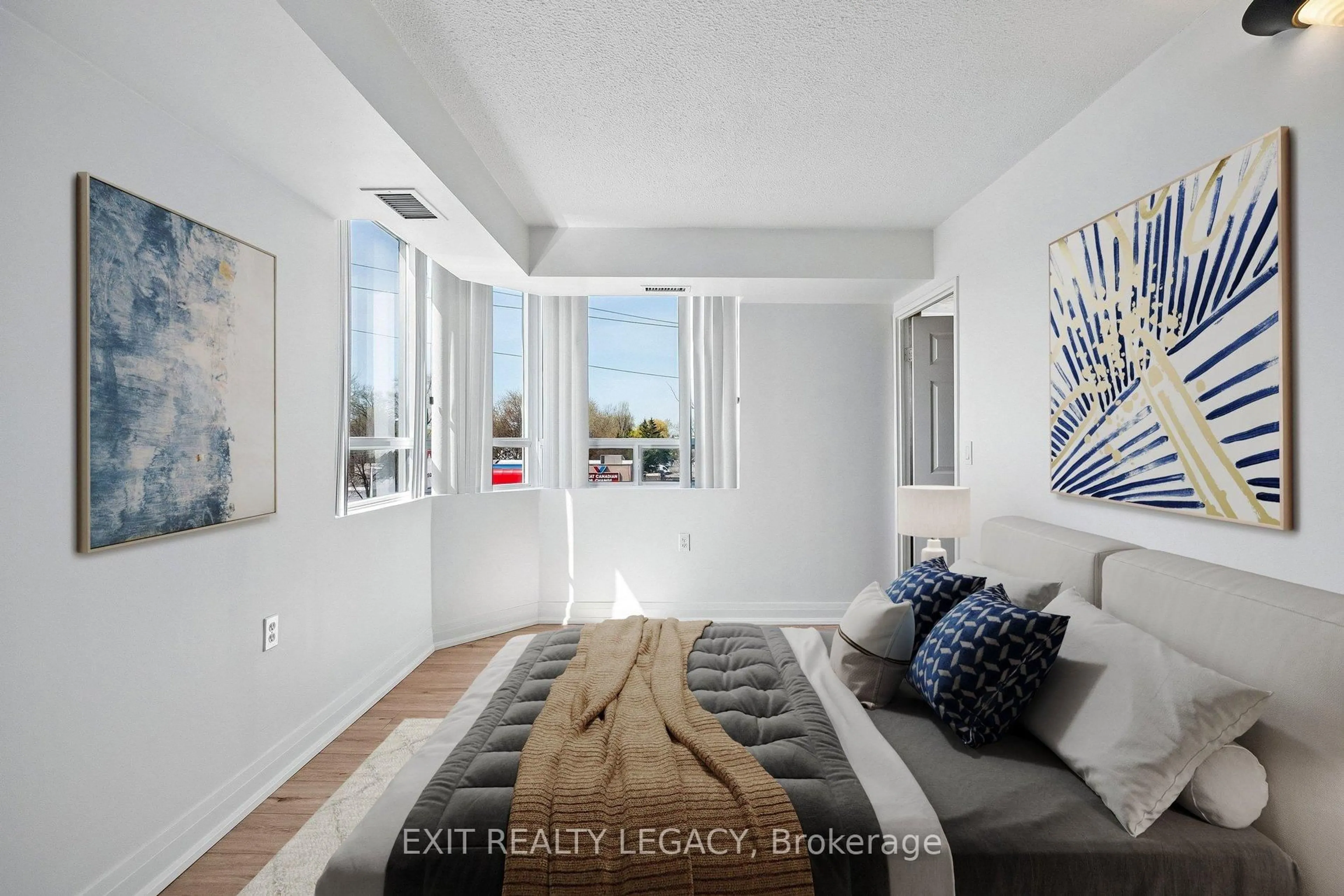 Unknown for 555 Wilson Hts Blvd #304, Toronto Ontario M3H 6B5