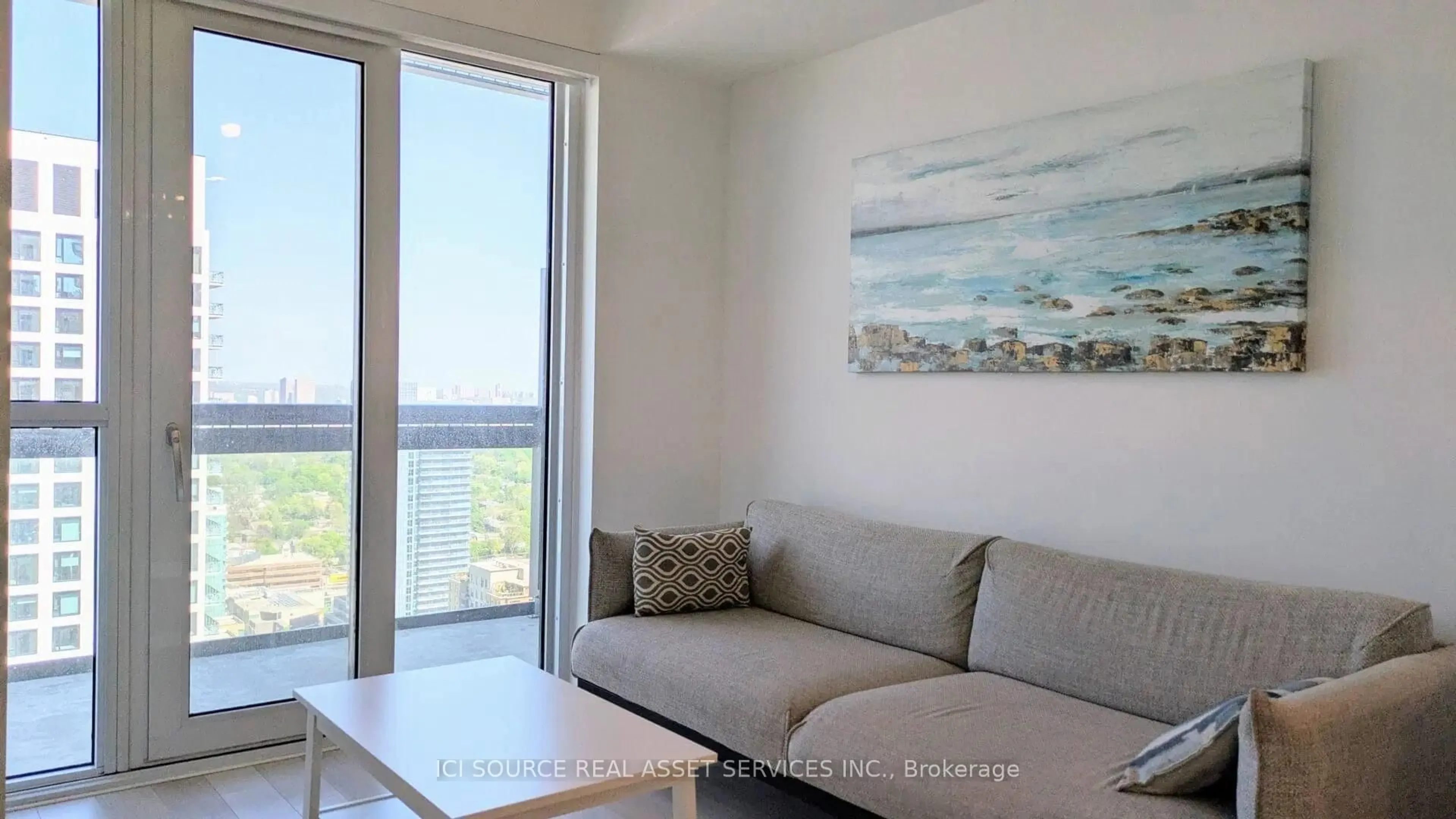 Living room with furniture, unknown for 39 Roehampton Ave #3210, Toronto Ontario M4P 0G1