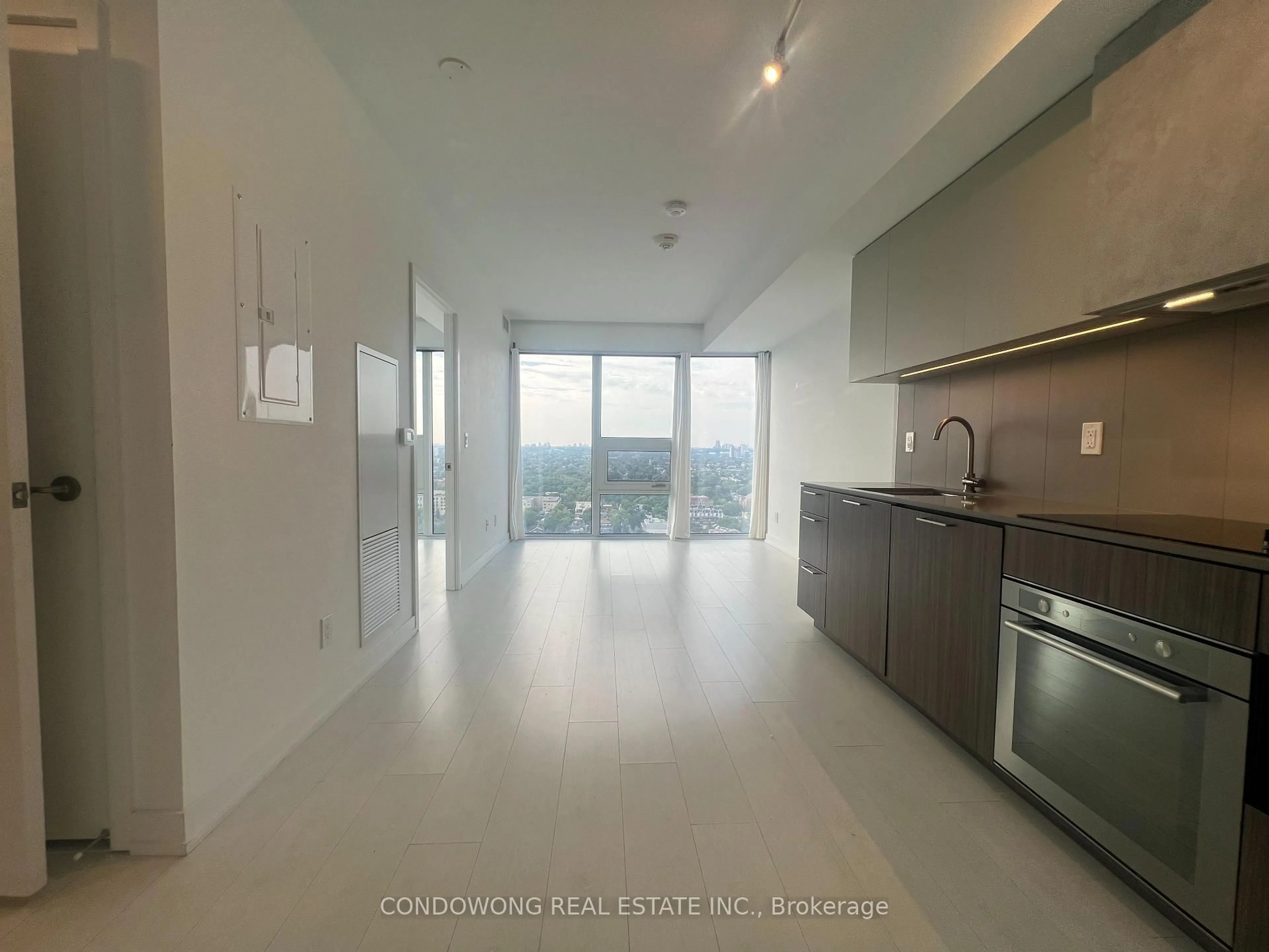 Unknown for 19 Western Battery Rd #3118, Toronto Ontario M6K 0E3