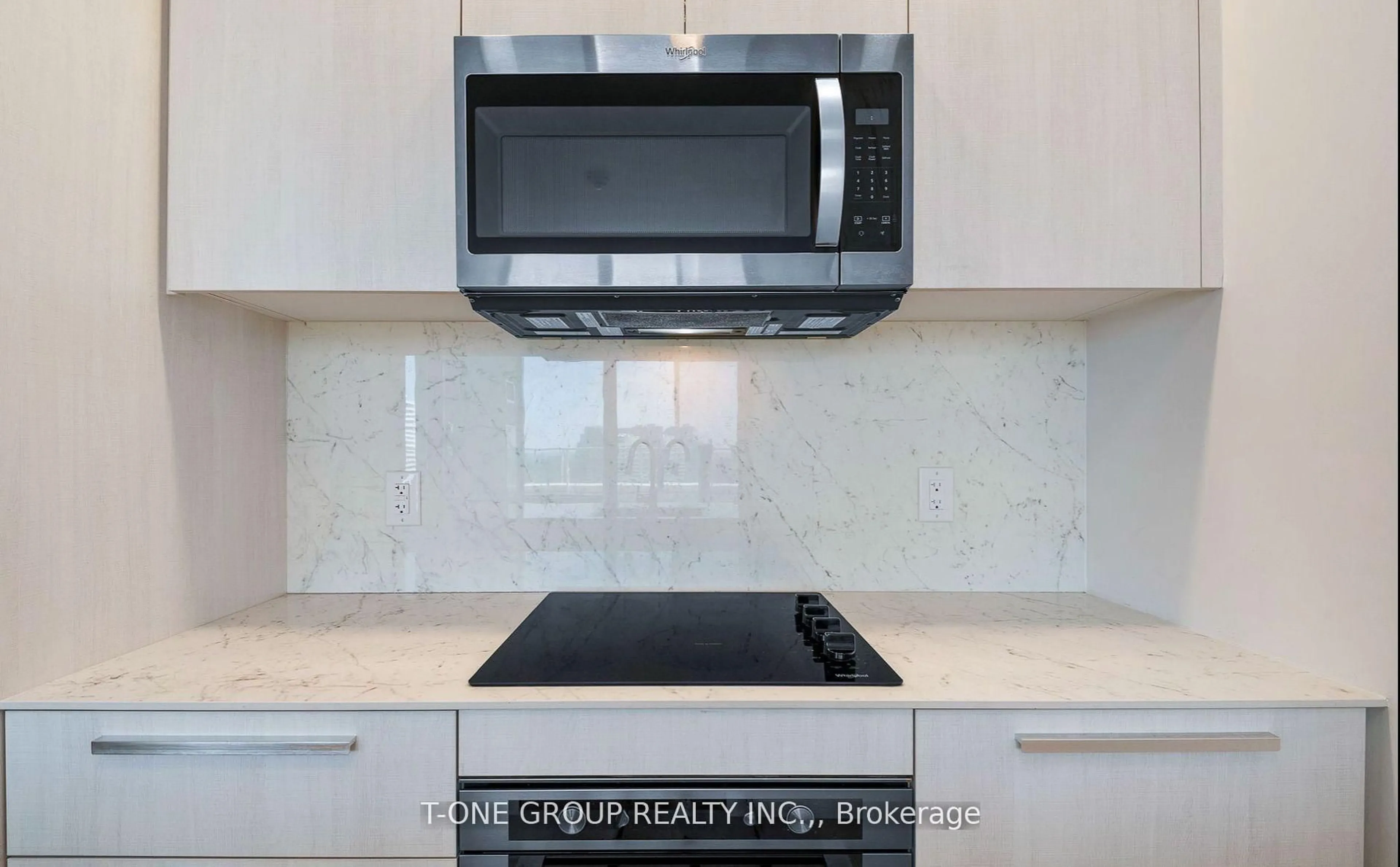 Contemporary kitchen, ceramic/tile floor for 75 Canterbury Pl #Ph107, Toronto Ontario M2N 0L2
