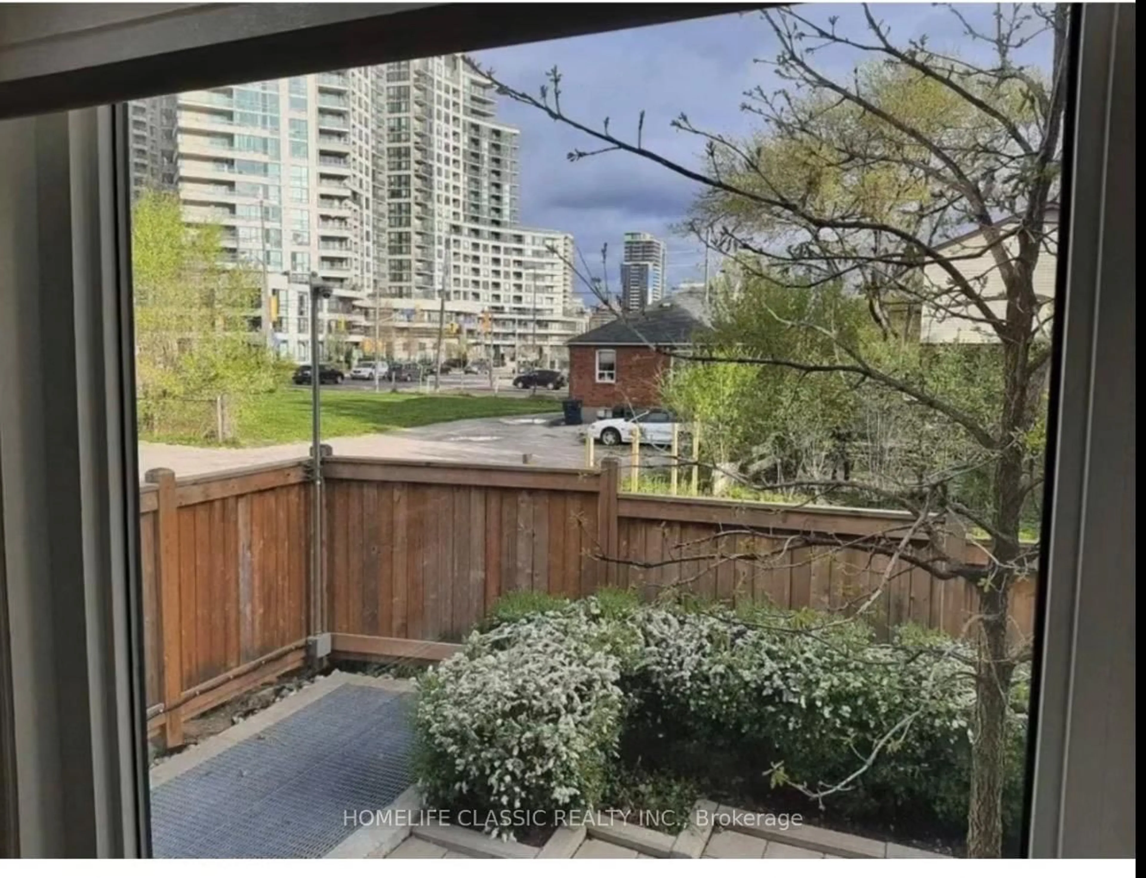 Balcony in the apartment, city buildings view from balcony for 11 Eldora Ave #9, Toronto Ontario M2M 0B5