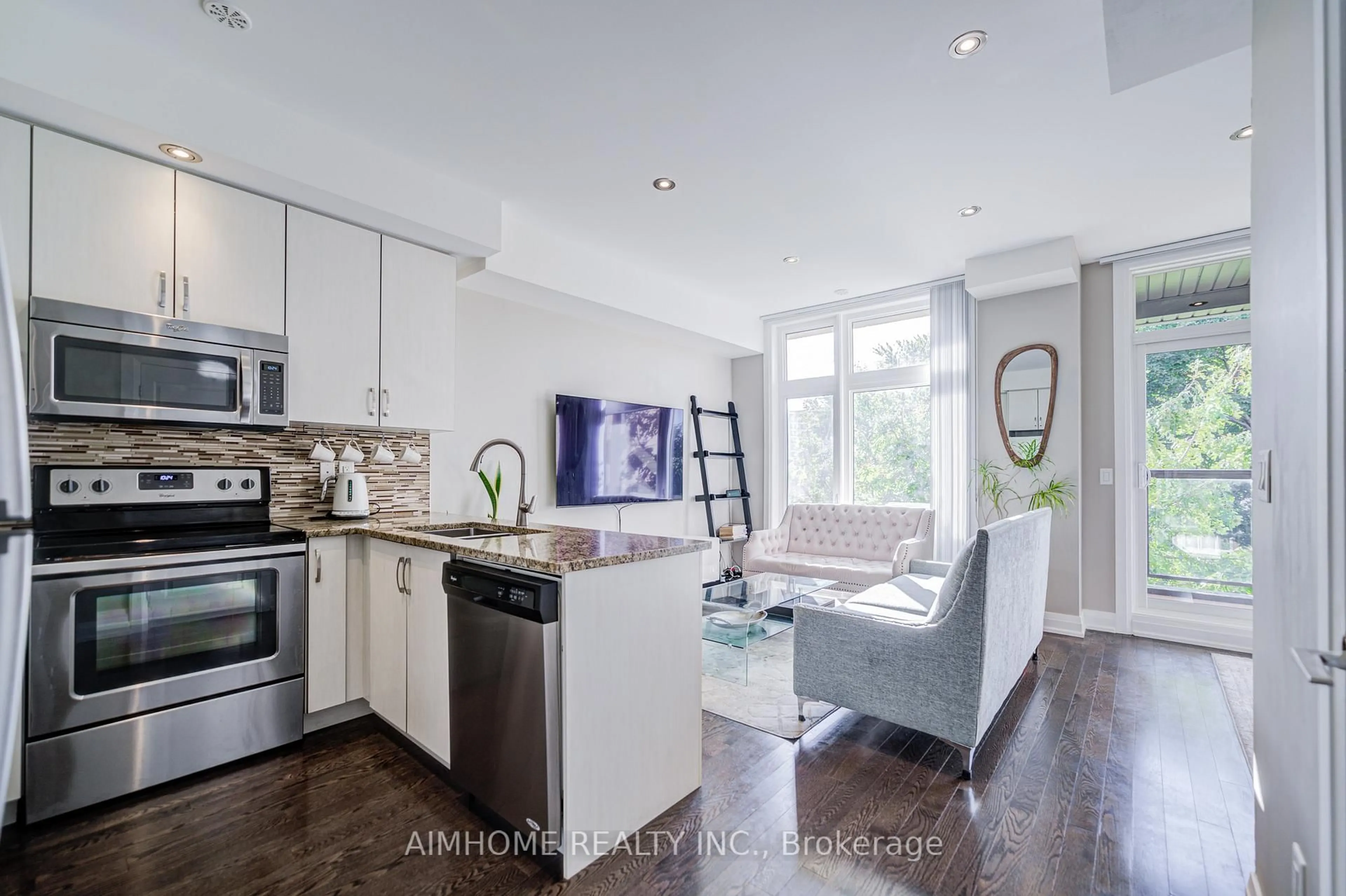 Open concept kitchen, unknown for 11 Eldora Ave #6, Toronto Ontario M2M 1R3
