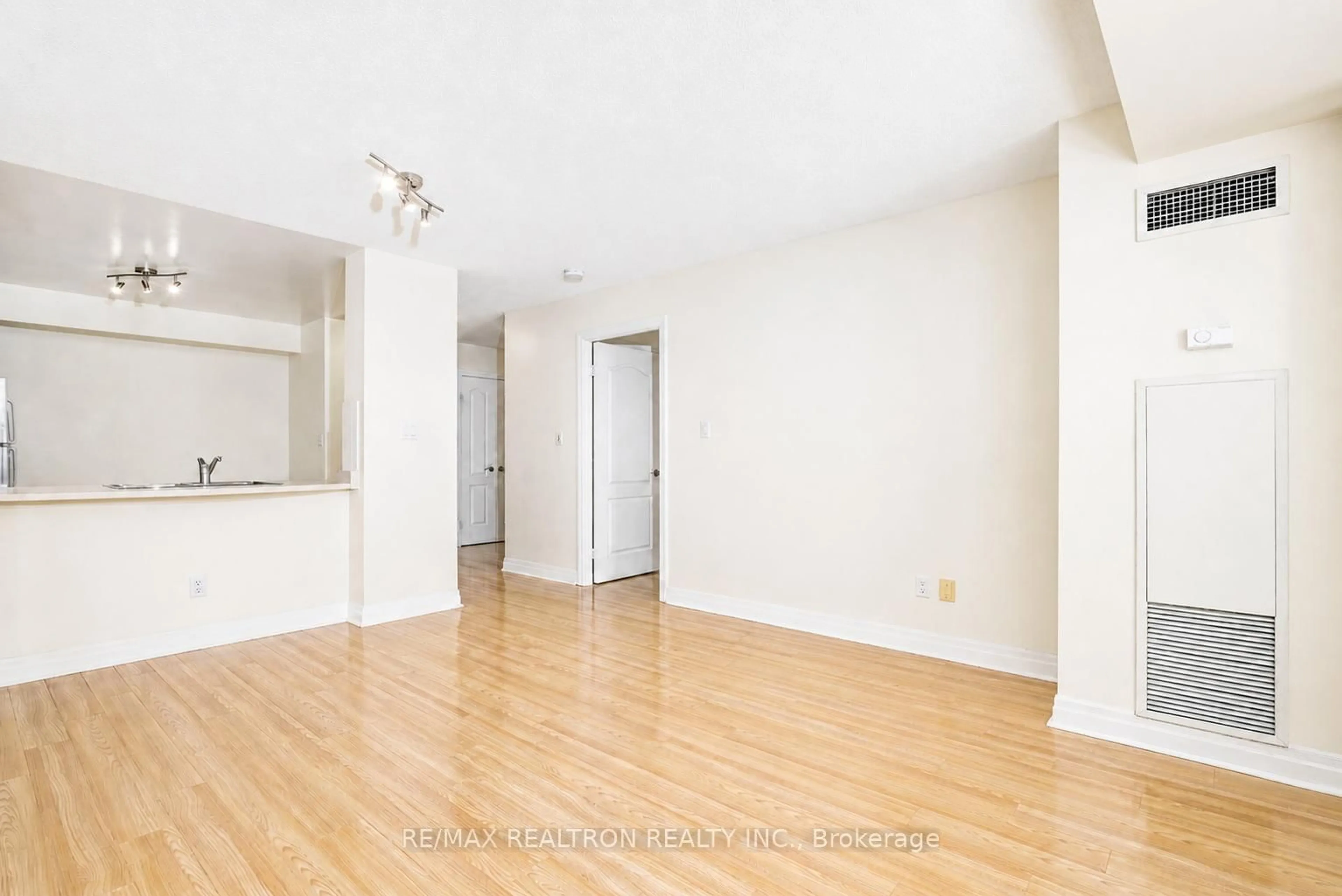A pic of a room for 188 Doris Ave #803, Toronto Ontario M2N 6Z5