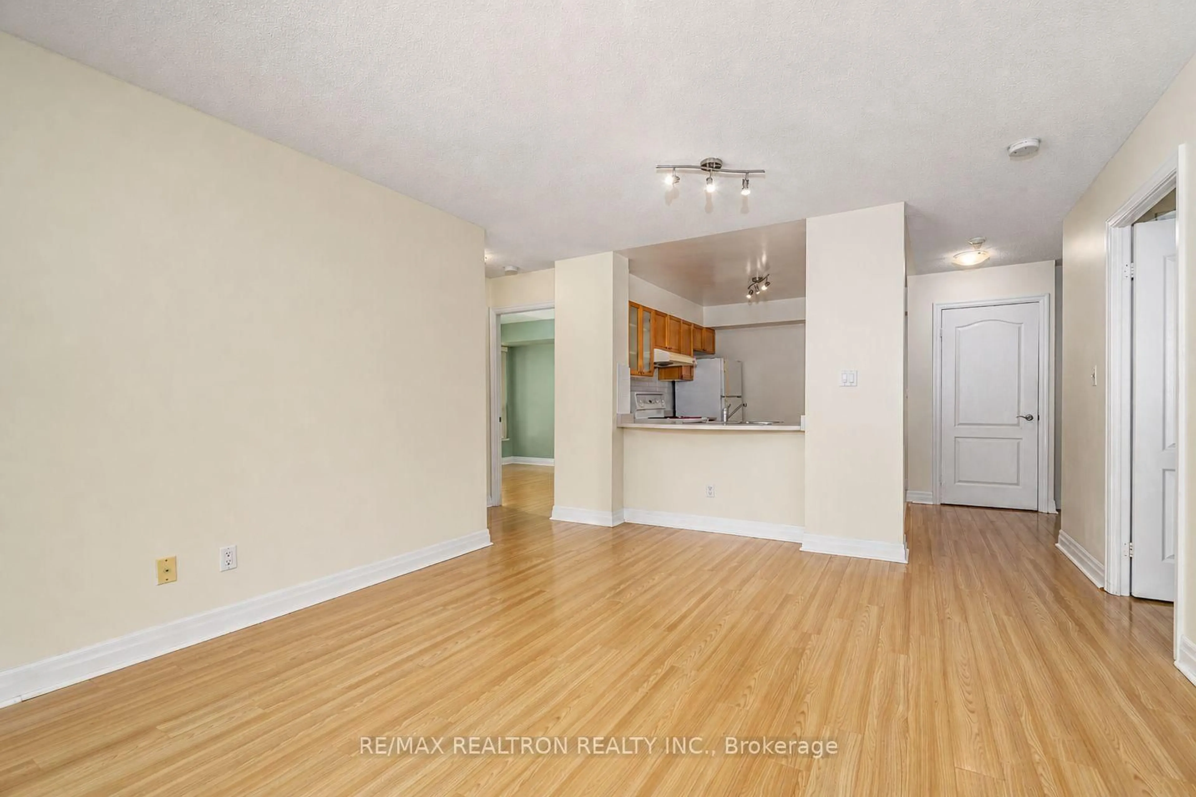 A pic of a room for 188 Doris Ave #803, Toronto Ontario M2N 6Z5
