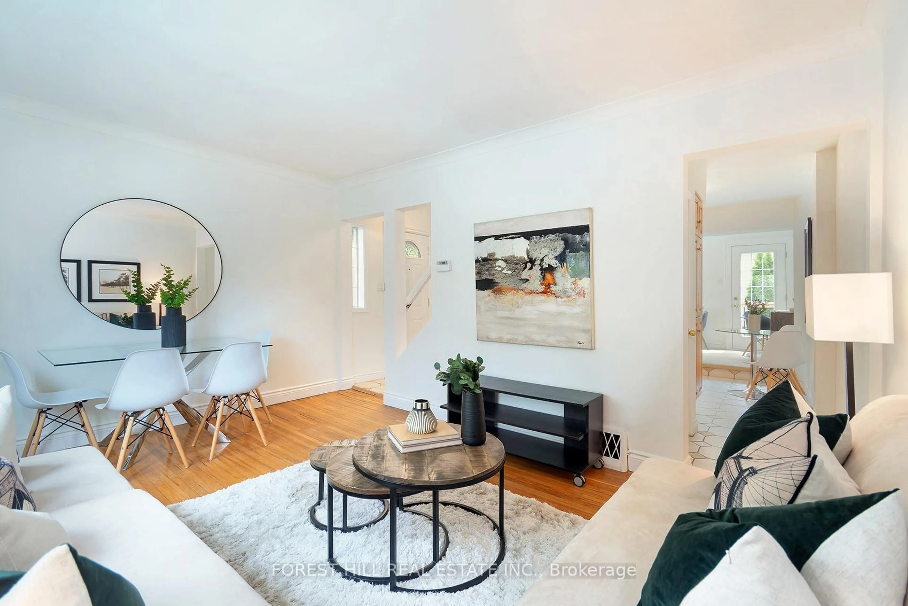 Living room with furniture, unknown for 7 Cleveland St, Toronto Ontario M4S 2V9