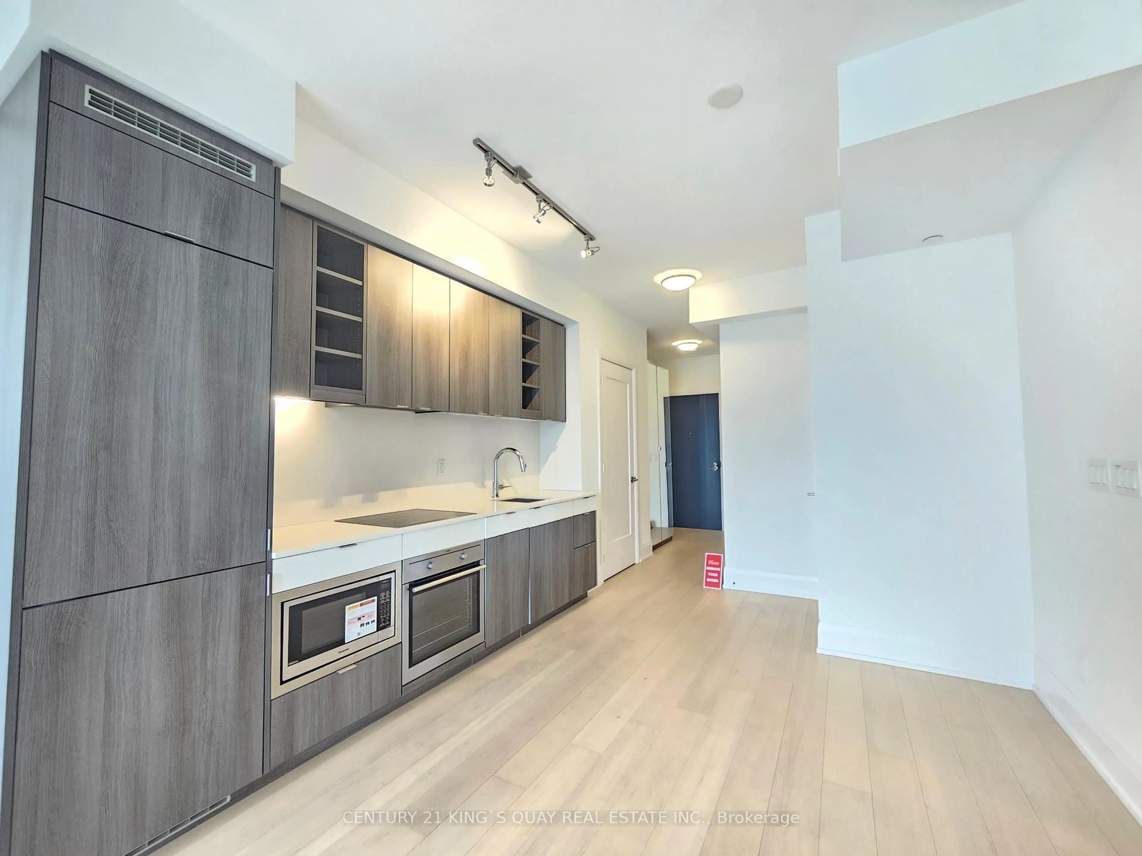 Open concept kitchen, unknown for 101 Erskine Ave #1410, Toronto Ontario M4P 0C5