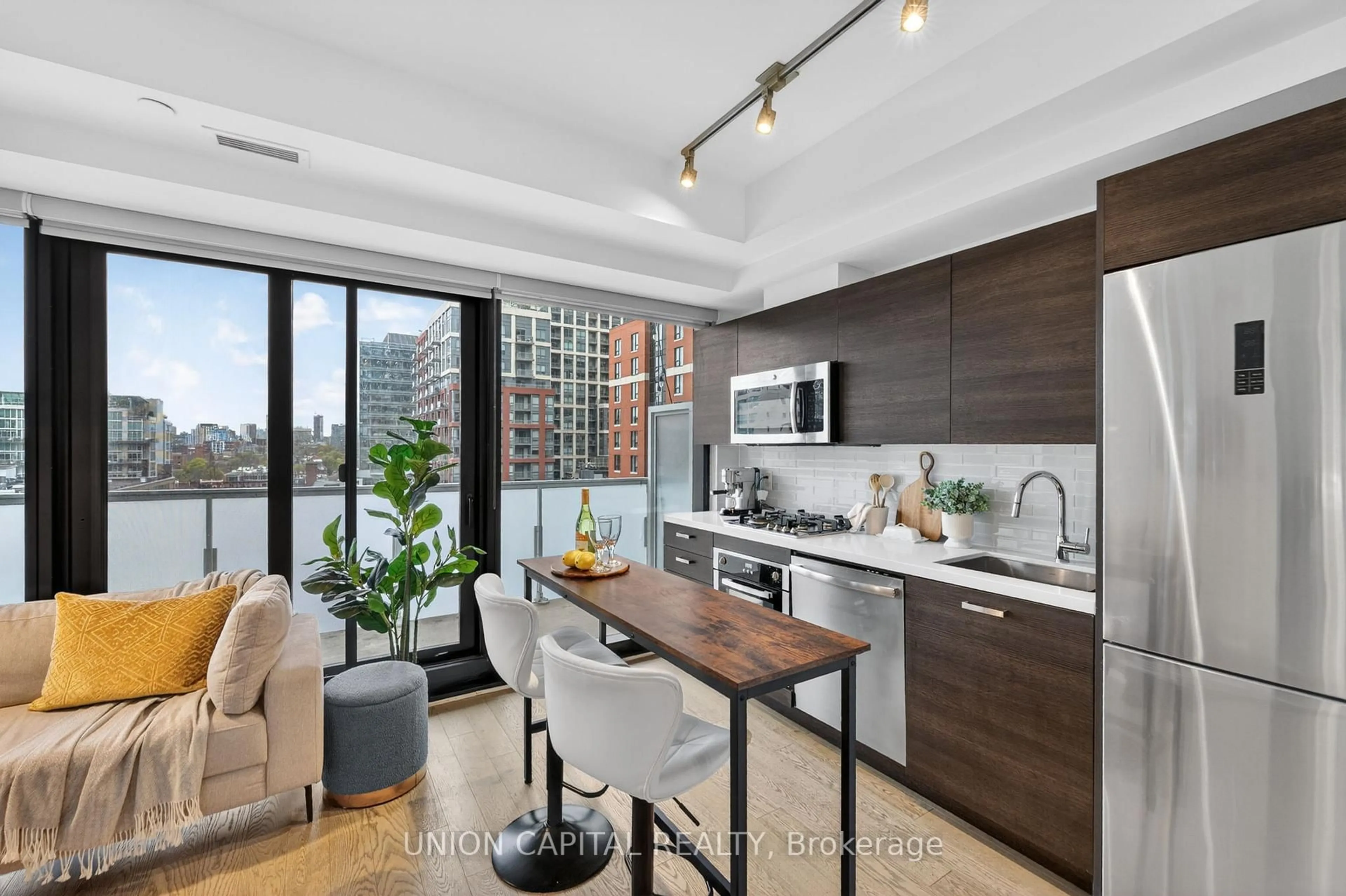 Open concept kitchen, unknown for 11 Charlotte St #1004, Toronto Ontario M5V 0M6