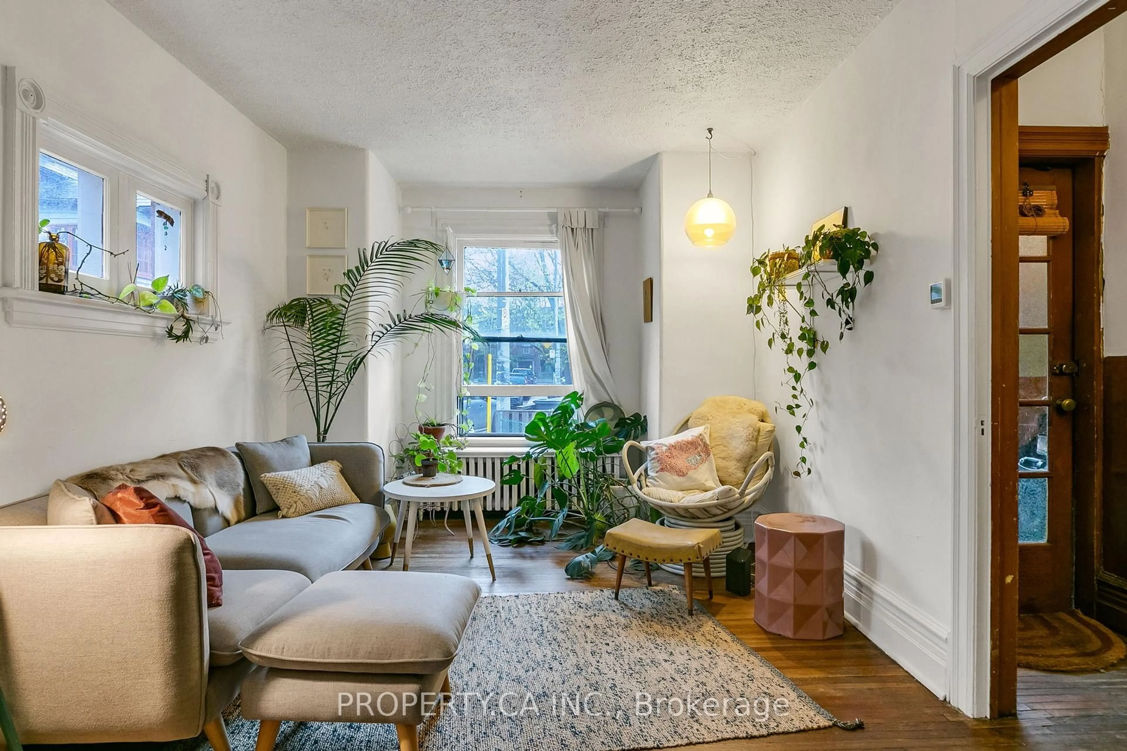 Living room with furniture, unknown for 5 Mackenzie Cres, Toronto Ontario M6J 1S9