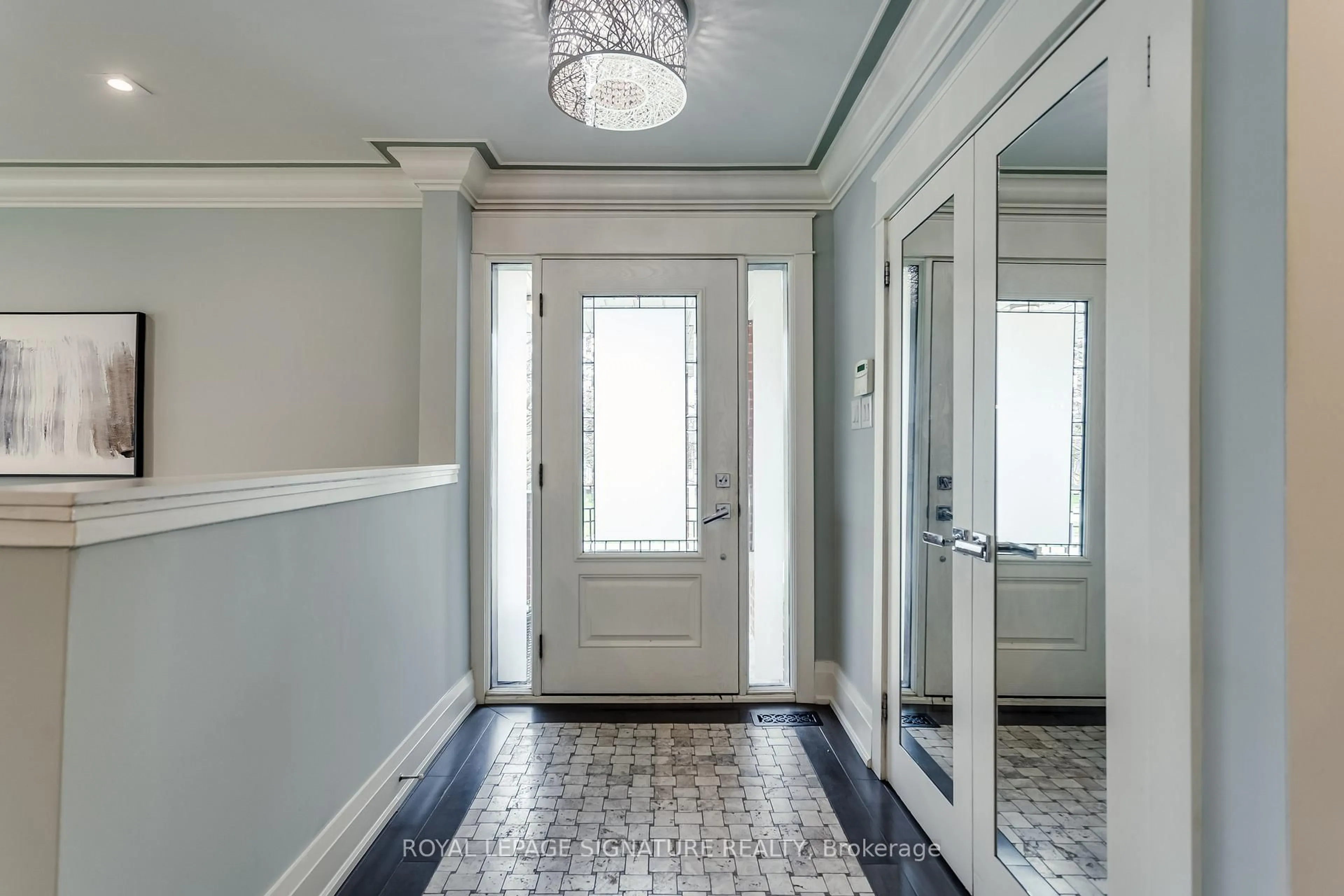Indoor entryway for 181 Elder St, Toronto Ontario M3H 5H3