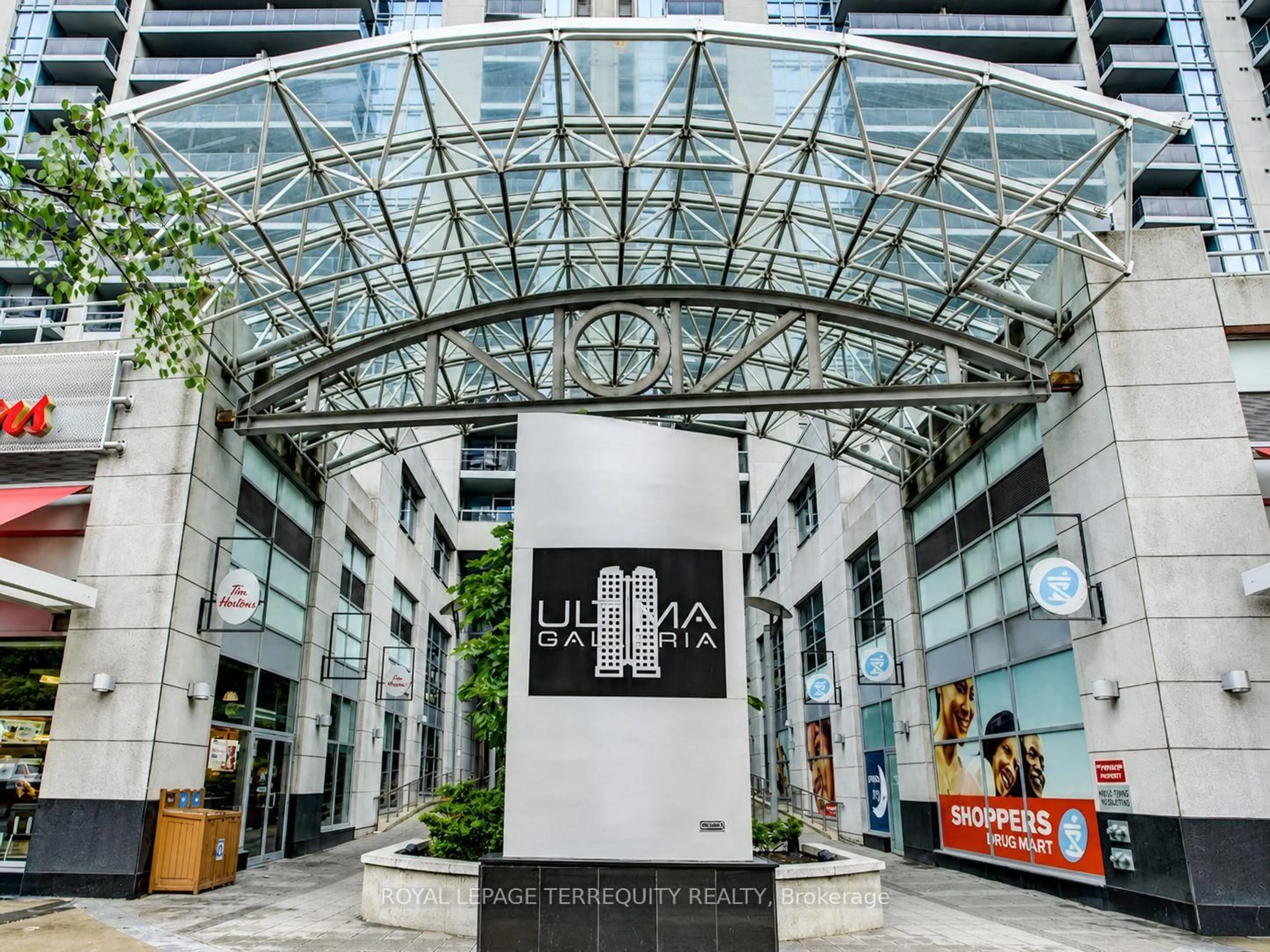 Indoor foyer for 4968 Yonge St #3508, Toronto Ontario M2N 7G9