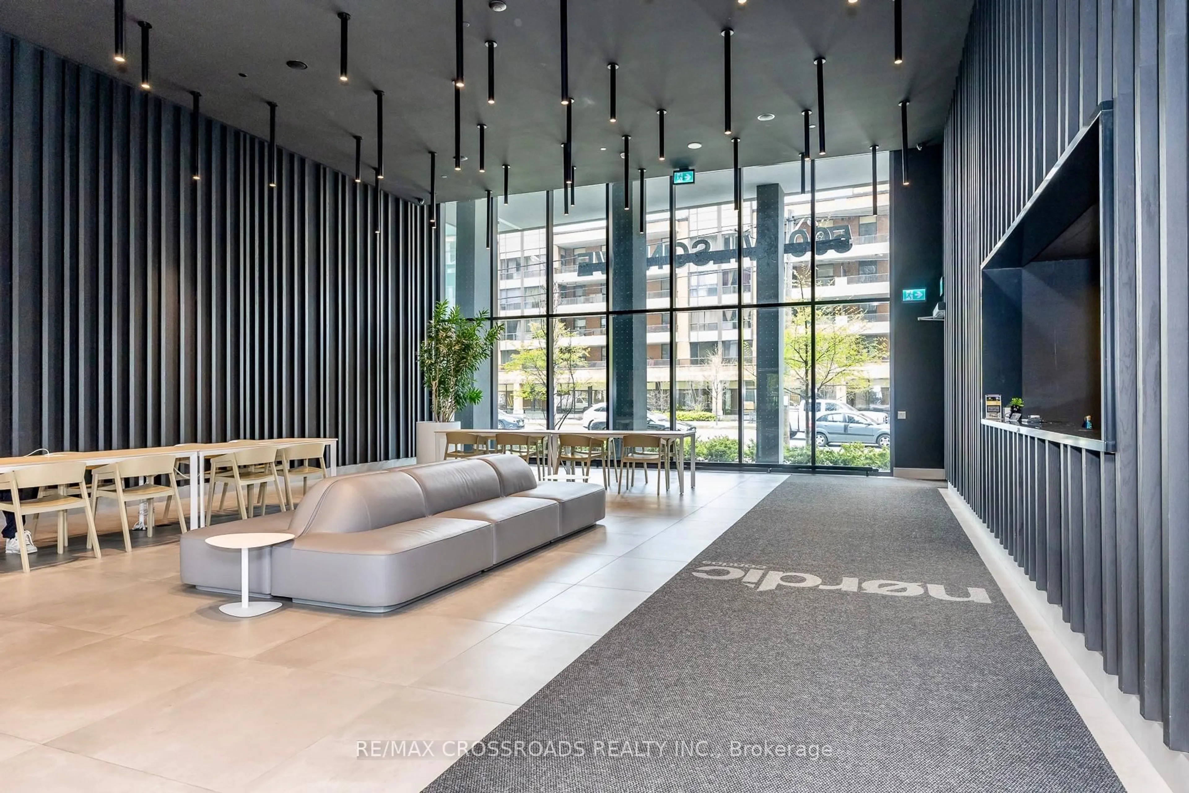 Indoor foyer for 500 Wilson Ave #550, Toronto Ontario M3H 0E5