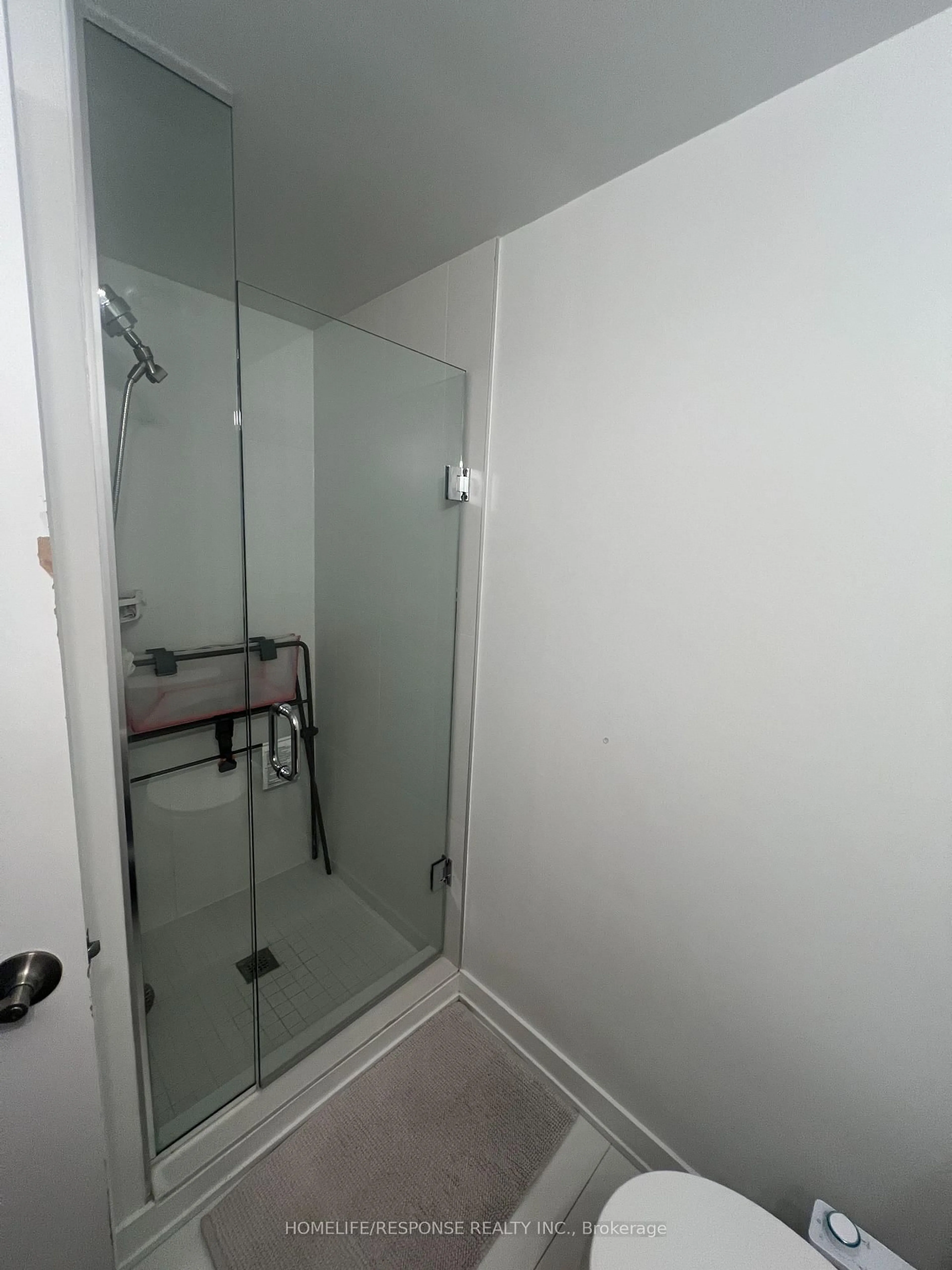 A pic of a room for 438 King St #1212, Toronto Ontario M5V 3T9