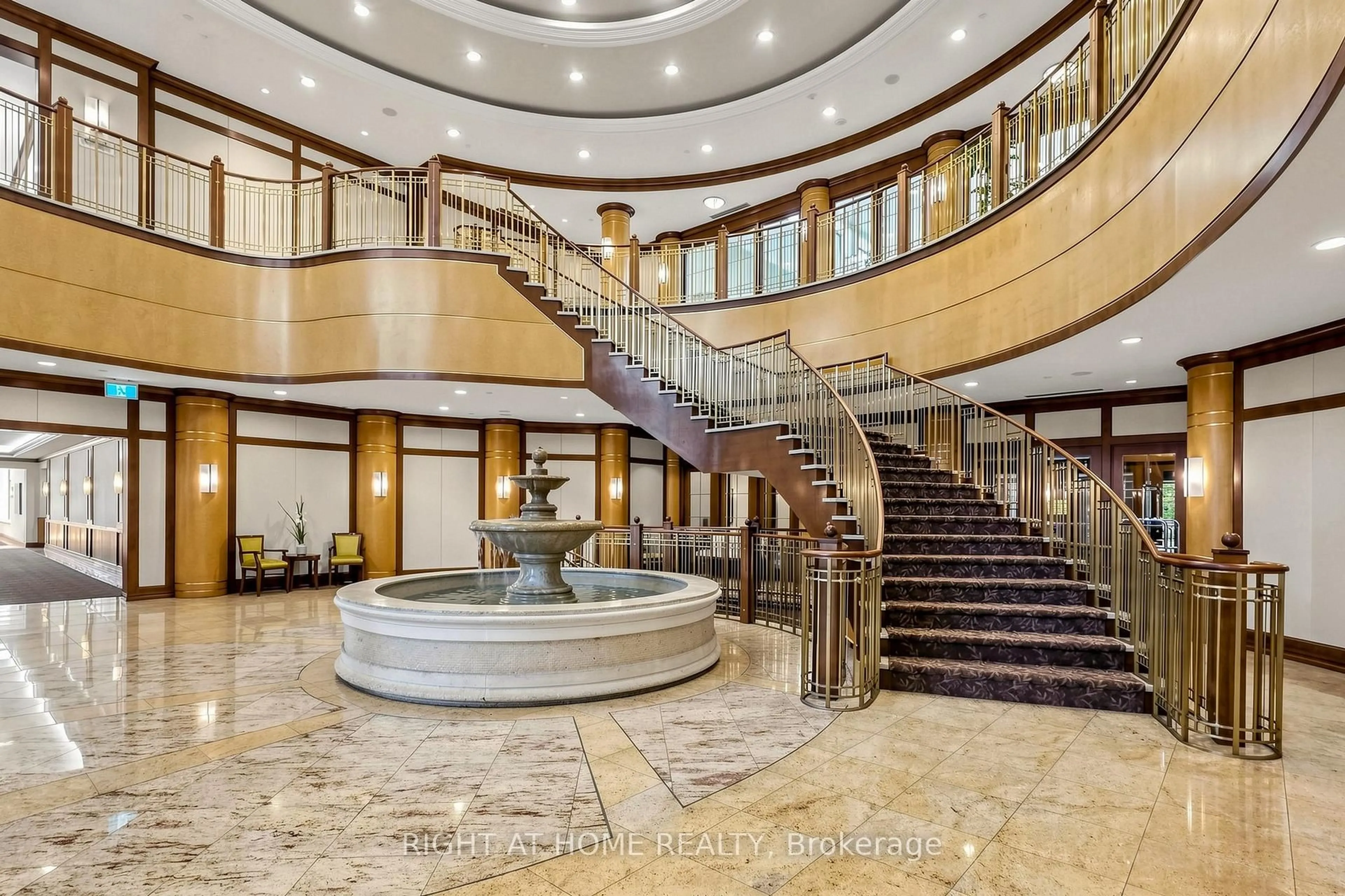 Indoor foyer for 78 Harrison Garden Blvd #512, Toronto Ontario M2N 7E2