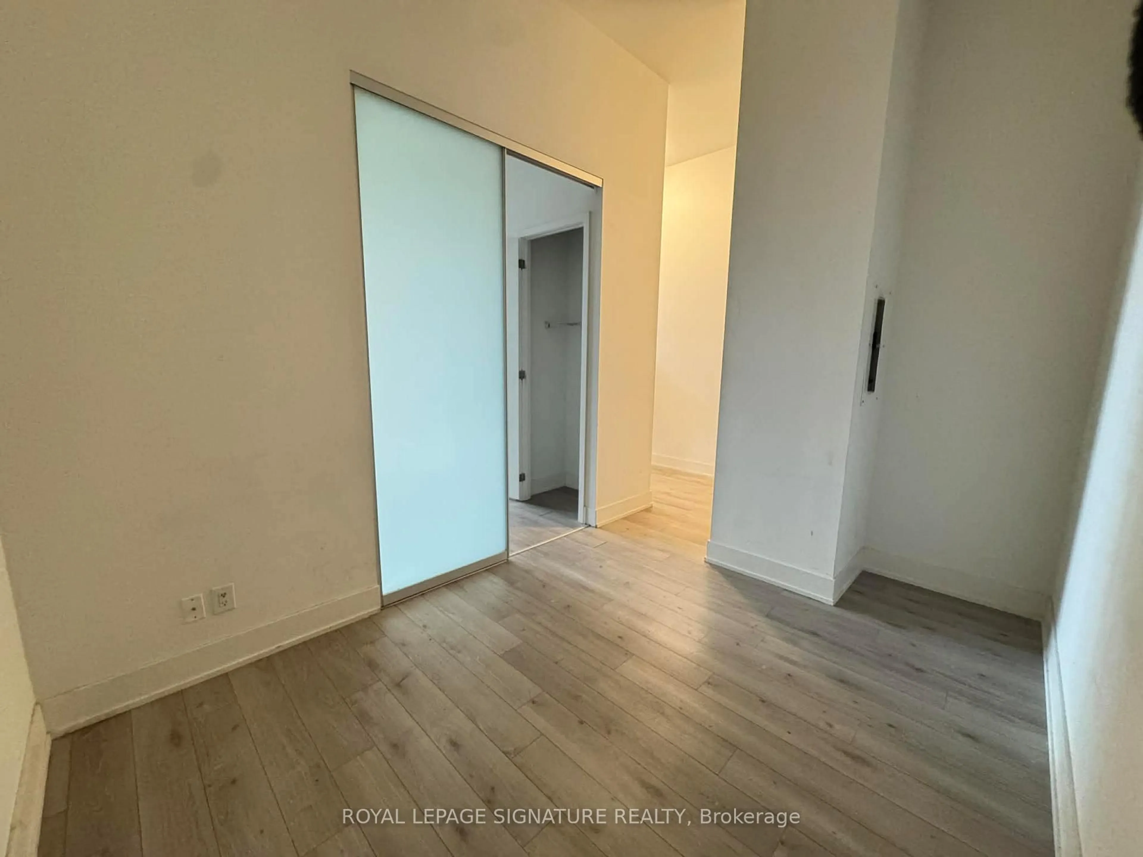 A pic of a room for 111 St Clair Ave #802, Toronto Ontario M4V 1N5