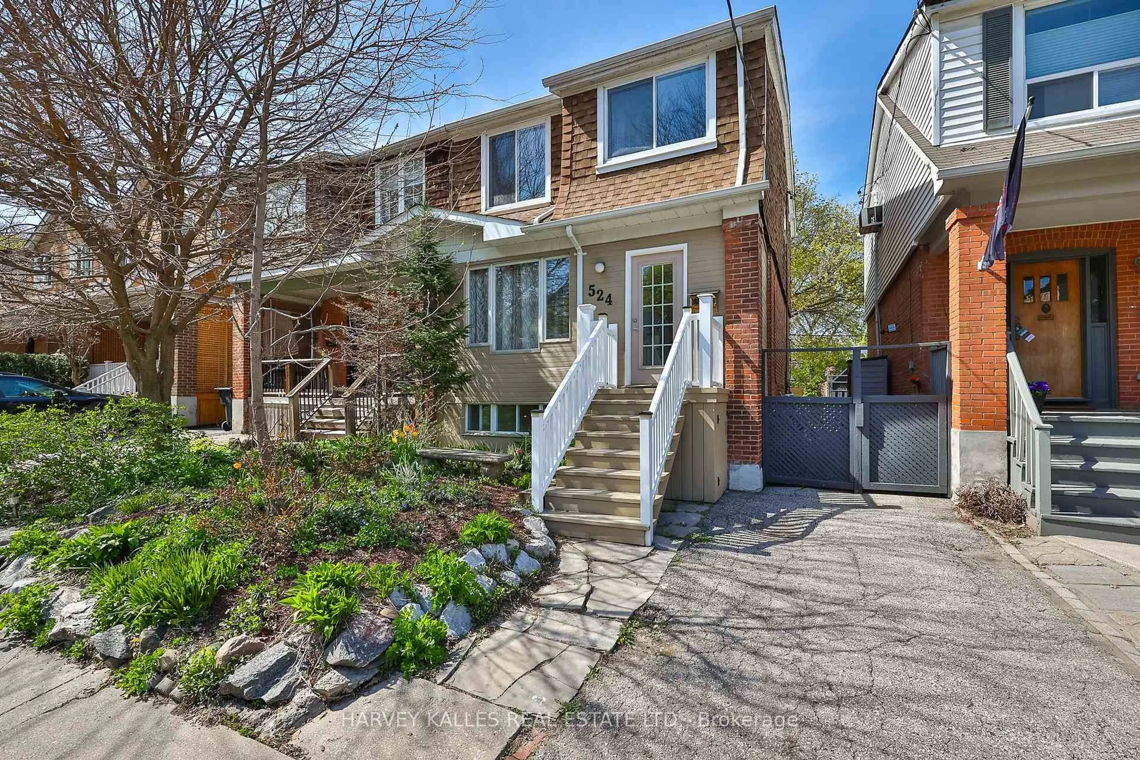 Home with brick exterior material, street for 524 BALLIOL St, Toronto Ontario M4S 1E3