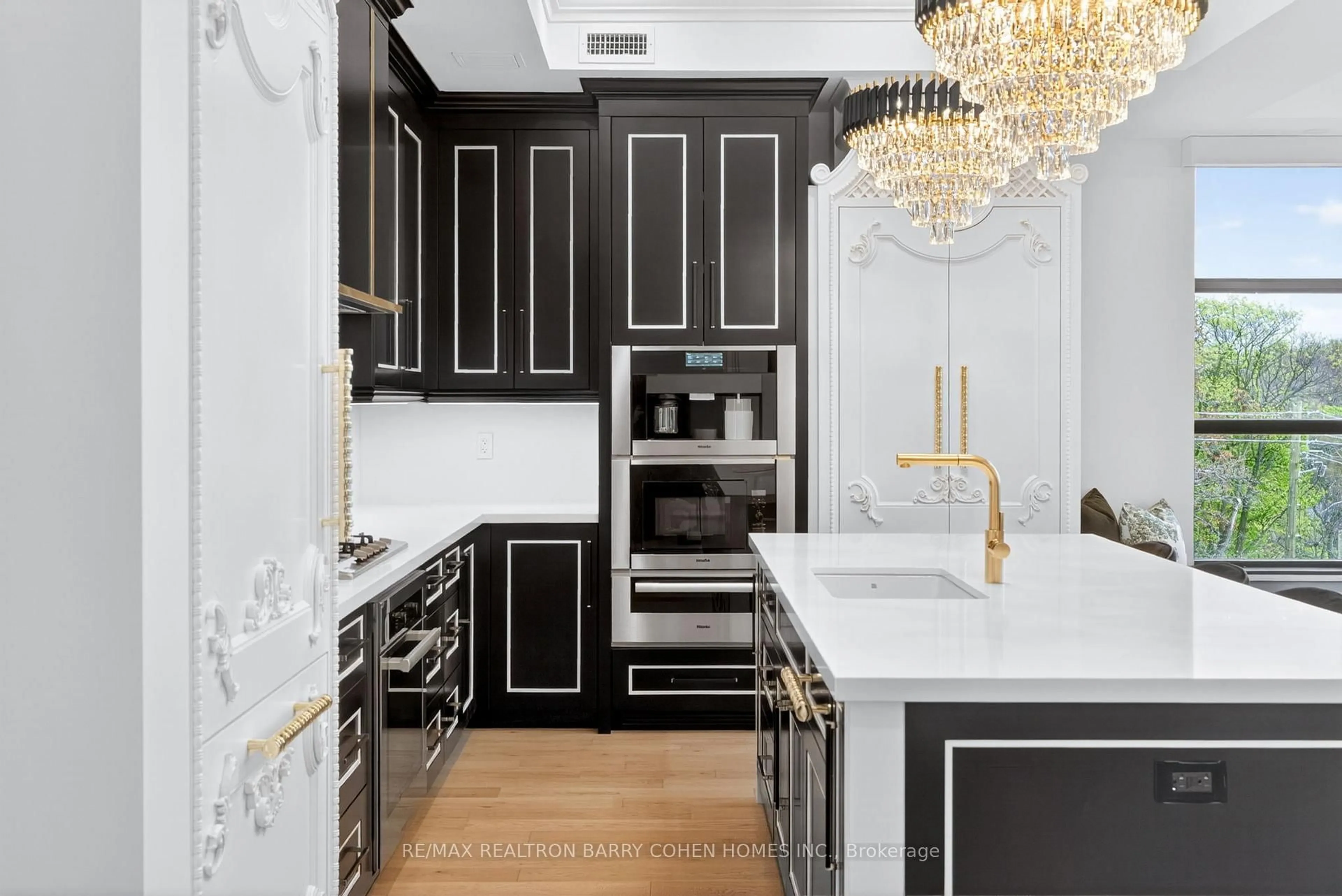 Contemporary kitchen, ceramic/tile floor for 200 Russell Hill Rd #304, Toronto Ontario M4V 2T2