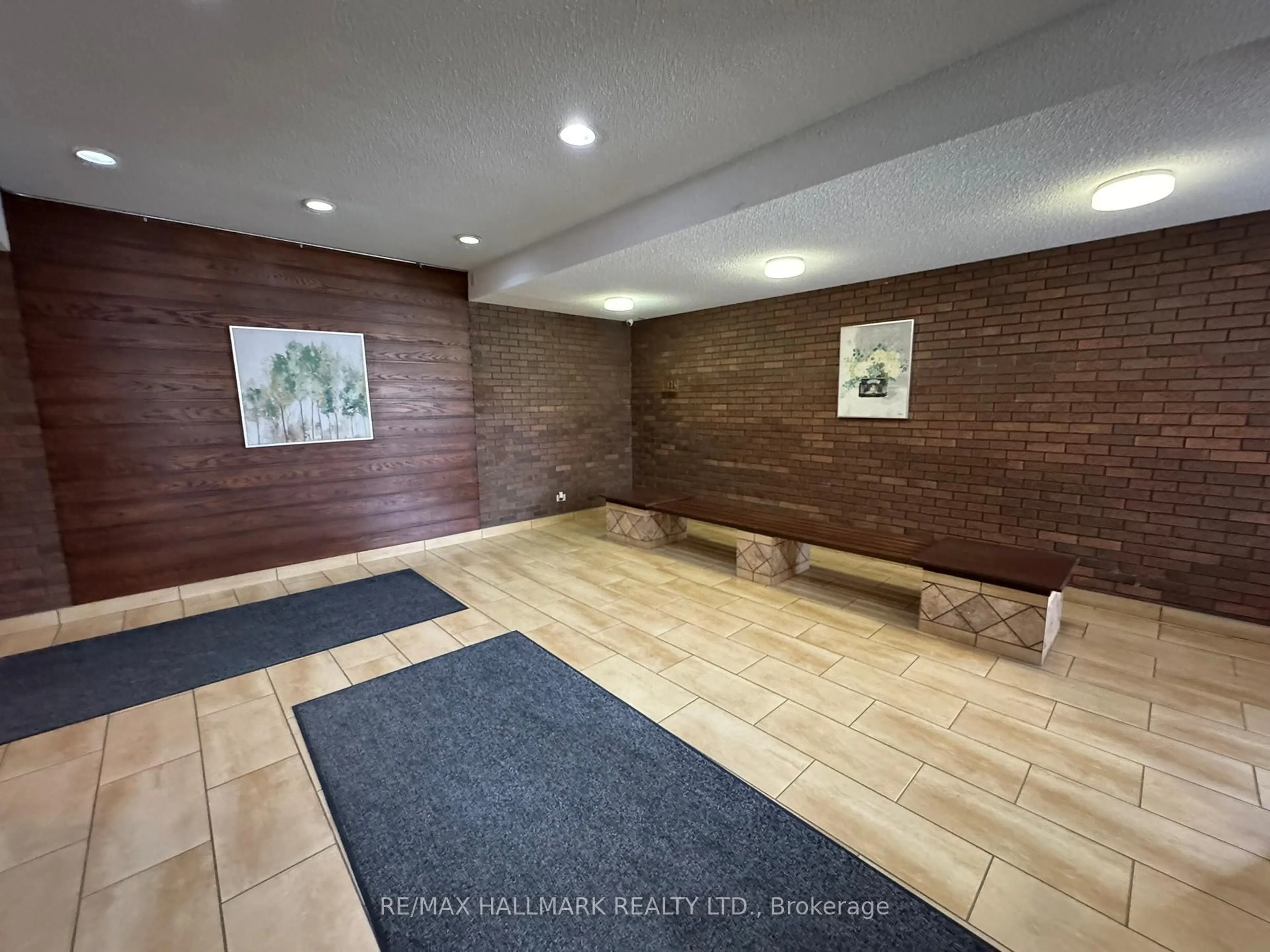 Unknown for 10 Sunrise Ave #212, Toronto Ontario M4A 2R1