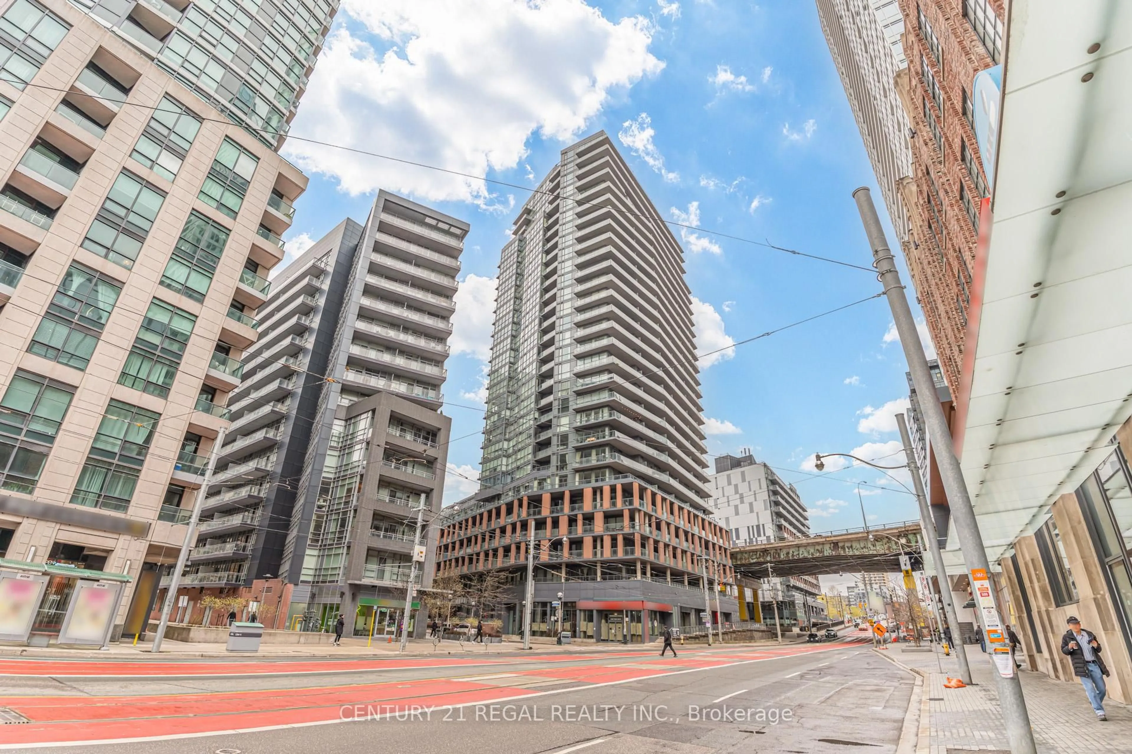 Unknown for 20 Bruyeres Mews #2013, Toronto Ontario M5V 0G8