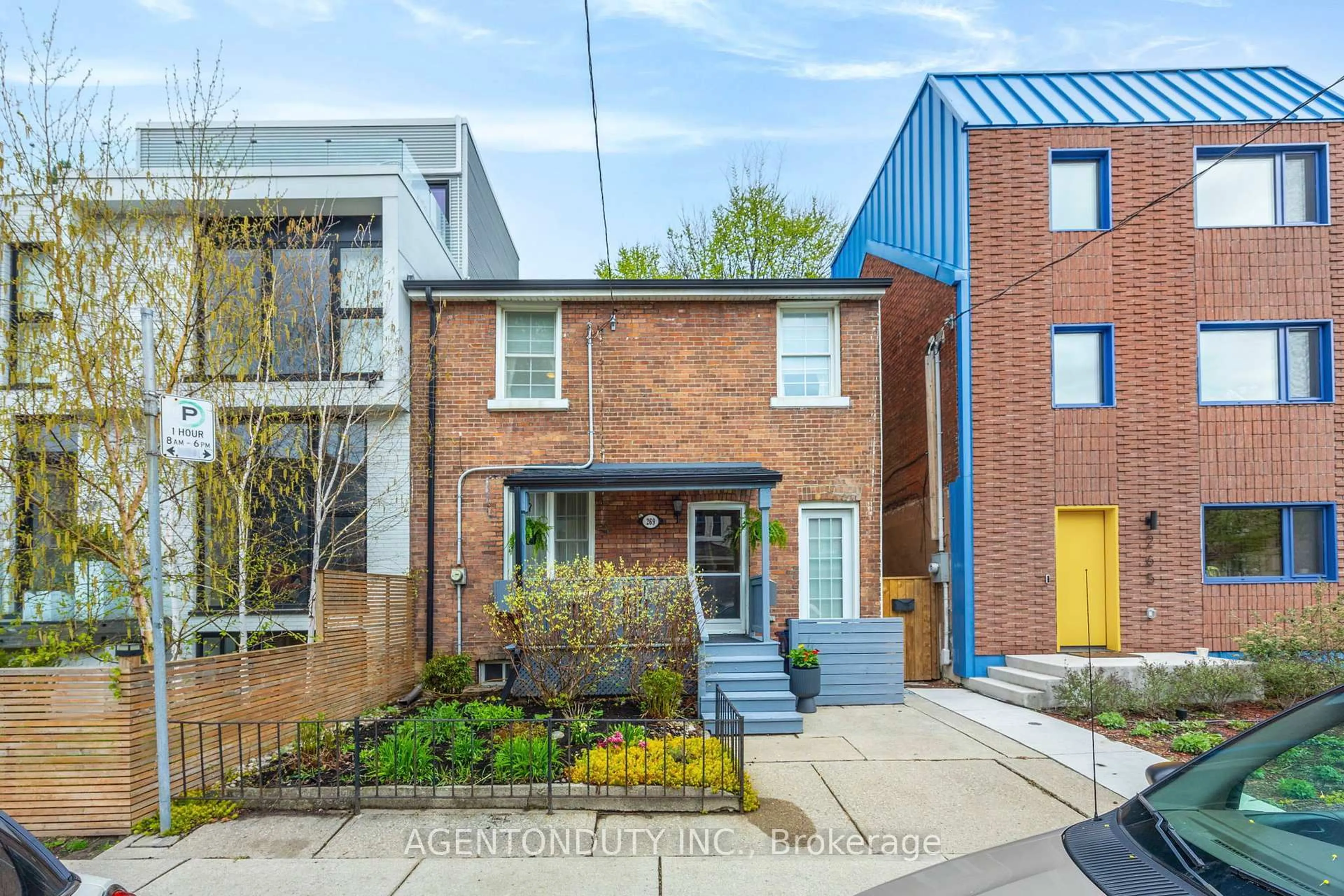 Home with brick exterior material, street for 269 Claremont St, Toronto Ontario M6J 2N1