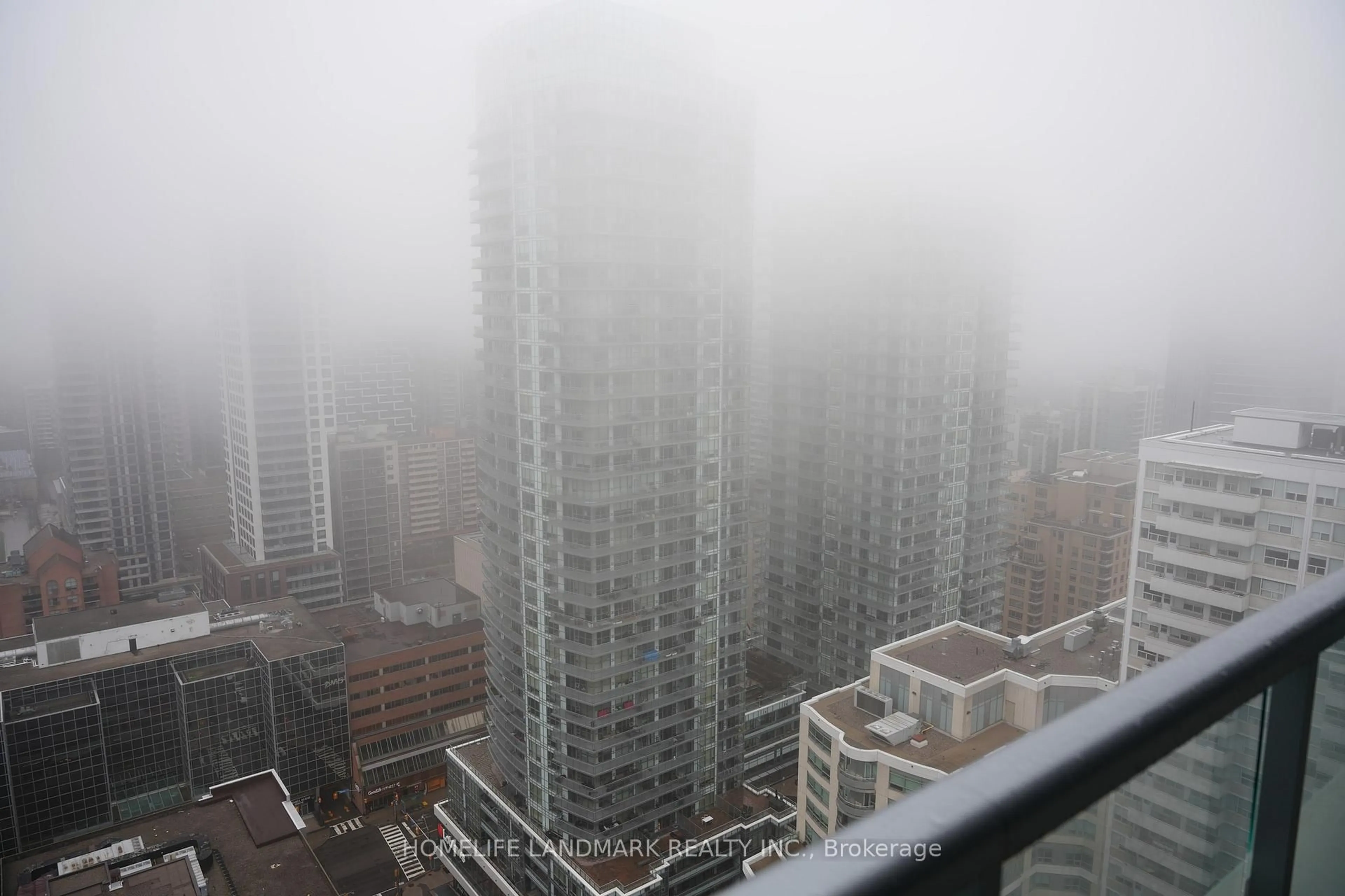 Blurry image for 50 Dunfield Ave, Toronto Ontario M4S 0E4