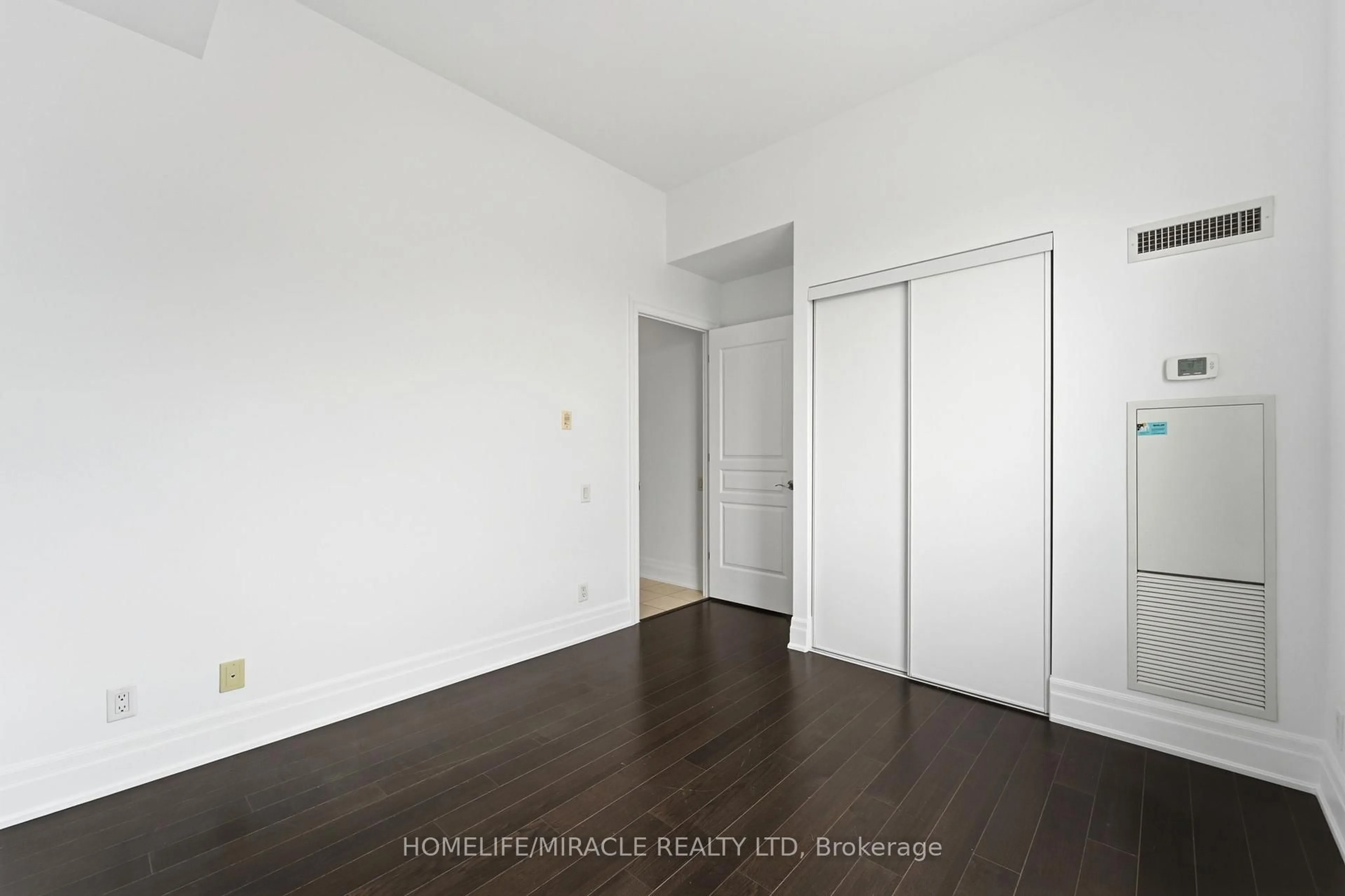 A pic of a room for 777 Steeles Ave, Toronto Ontario M2R 3Y4
