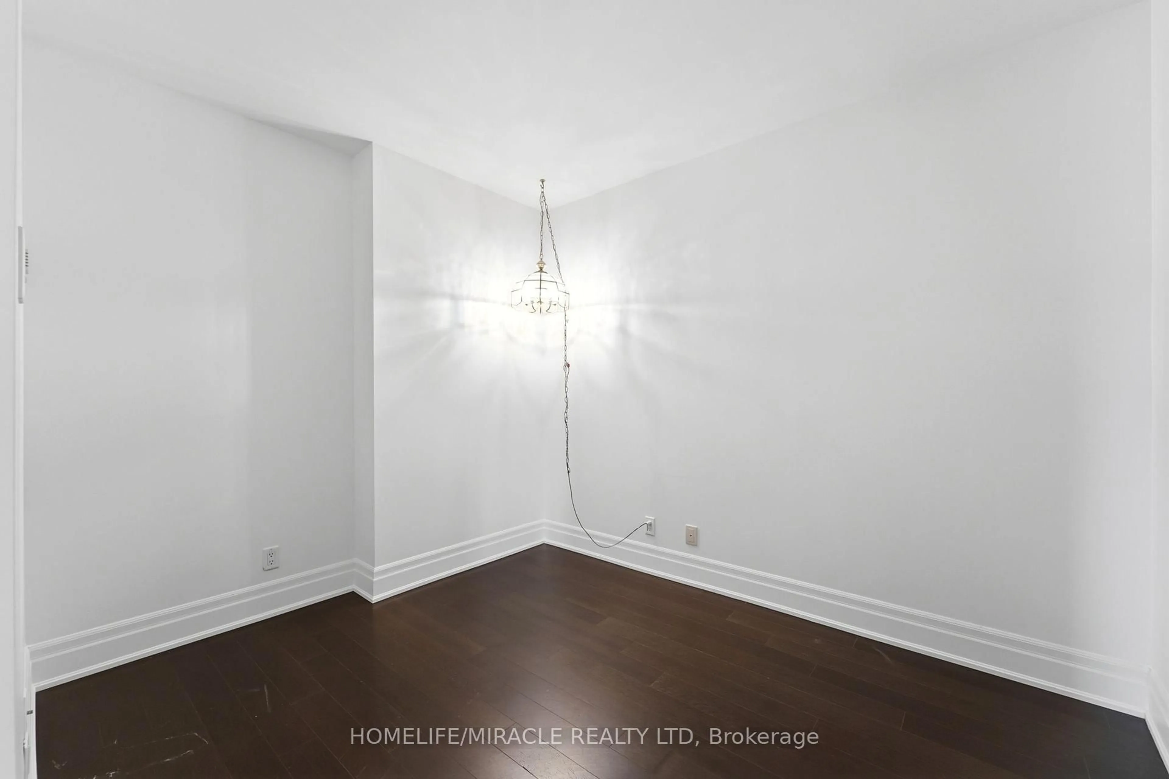 A pic of a room for 777 Steeles Ave, Toronto Ontario M2R 3Y4